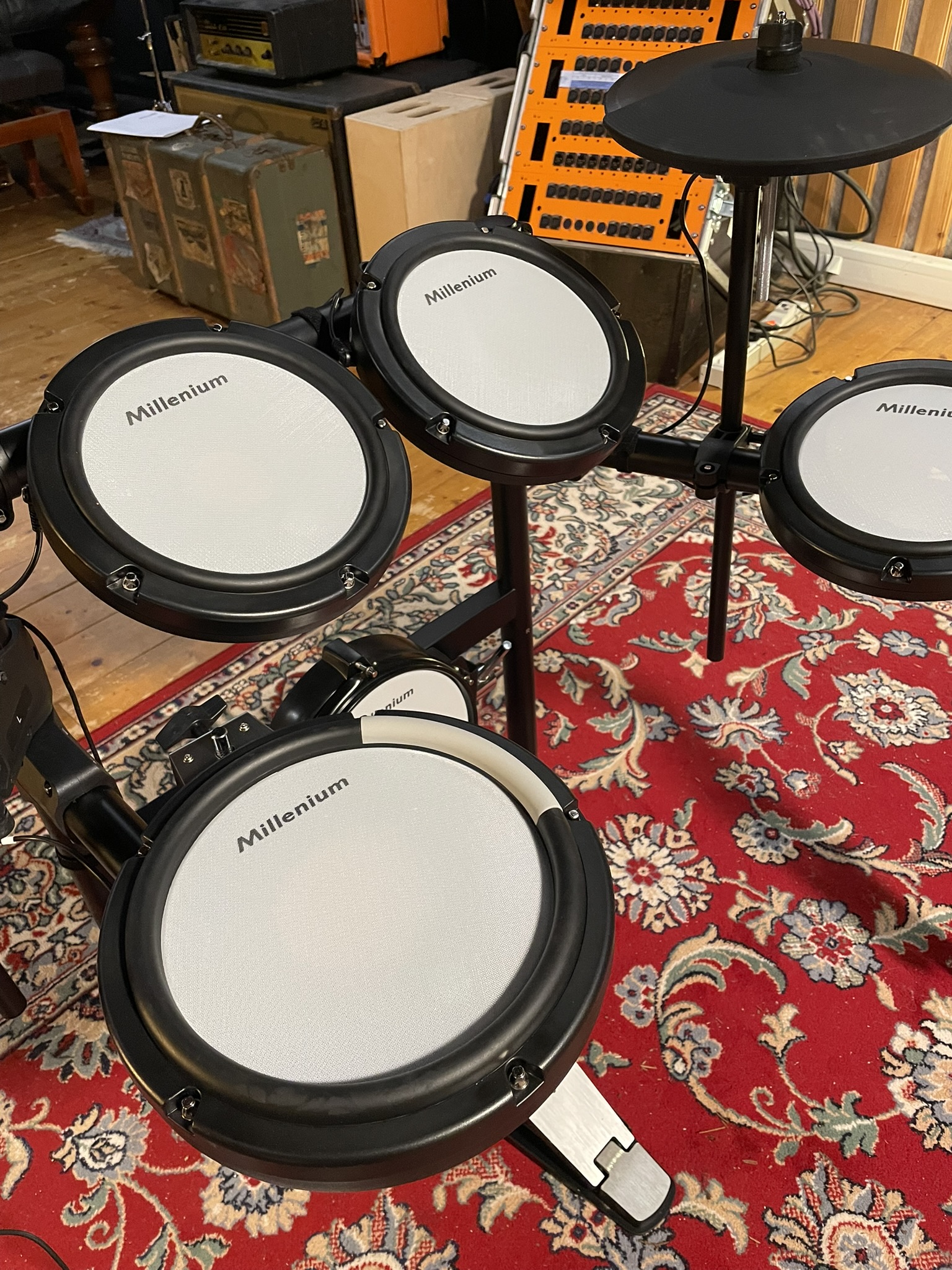 DAE3CF4A-7599-4D17-855A-192A55DC8426 1 102 o