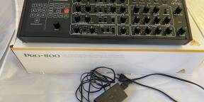 Vends Behringer Pro-800 comme neuf
