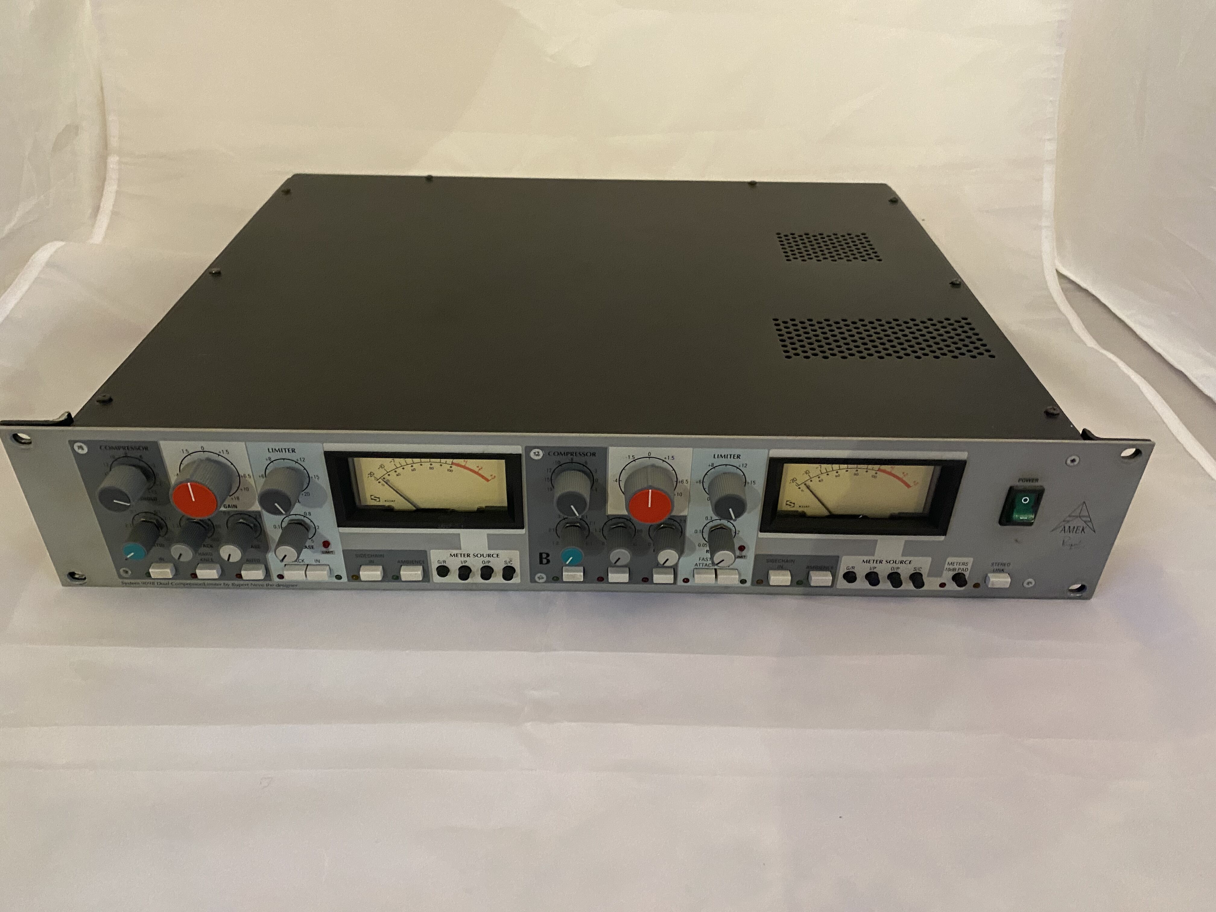 Vends Amek 9098CL en très bon état