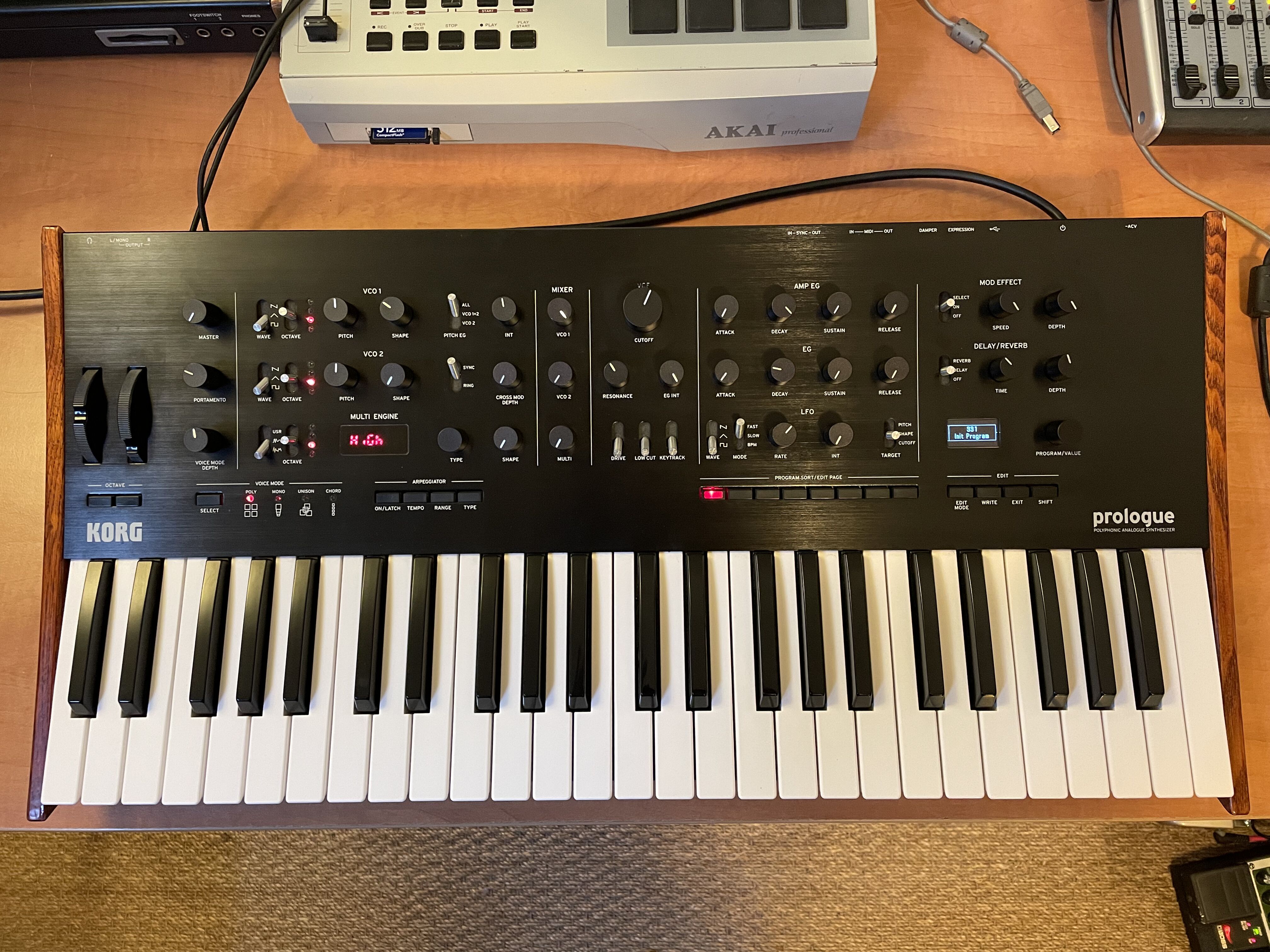 Vends Korg Prologue 8