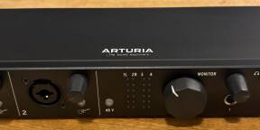 Trois Arturia Minifuse 4 Noires