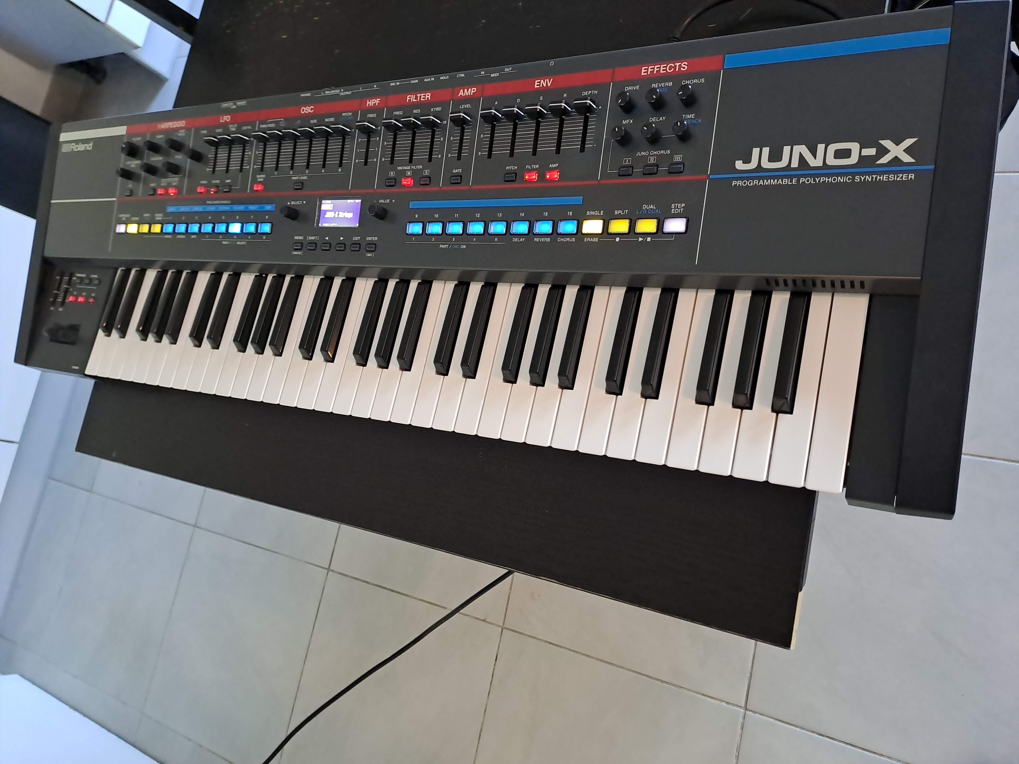 Vends Juno X