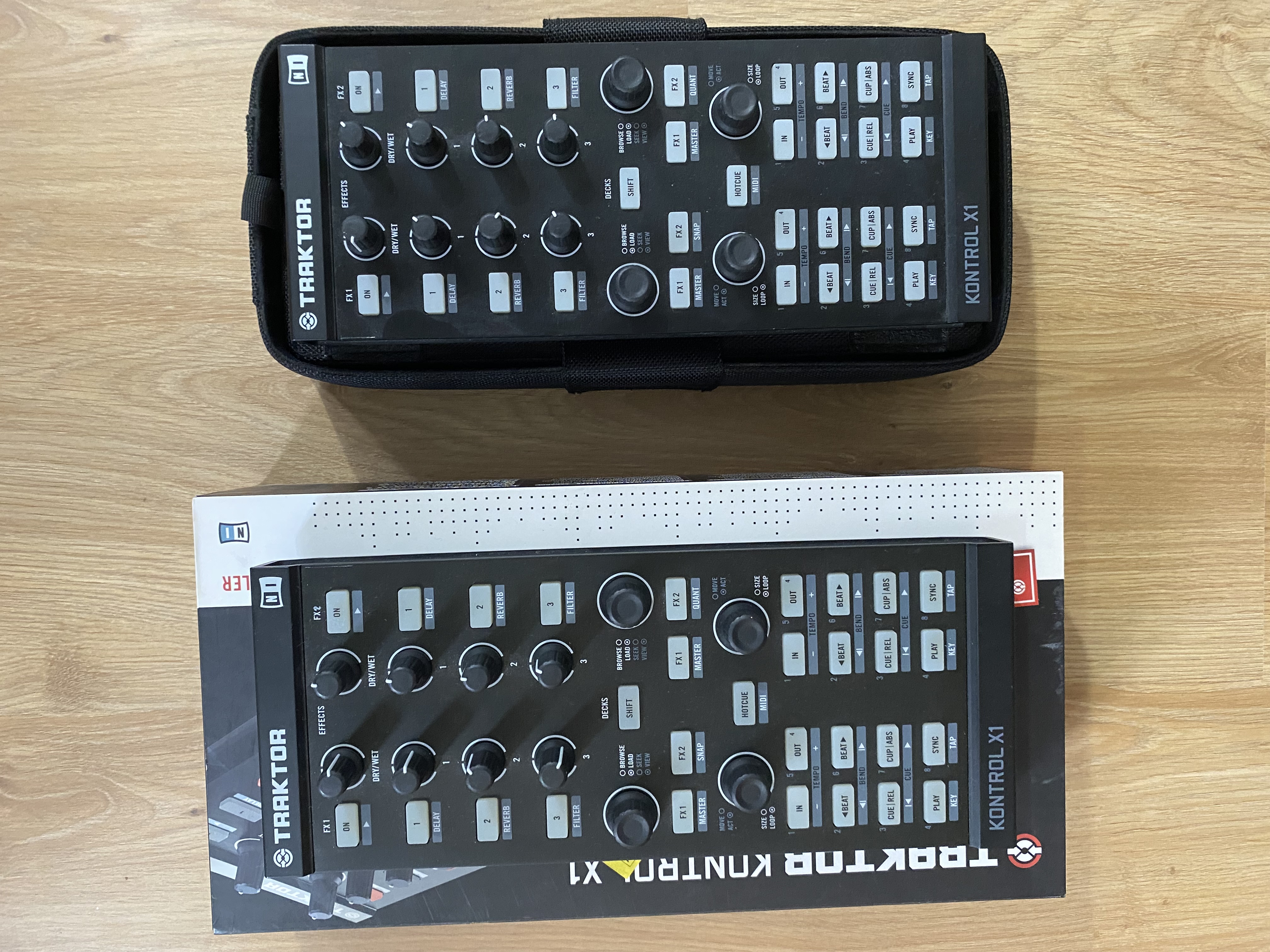 Lot de 2 X1 Native Instruments