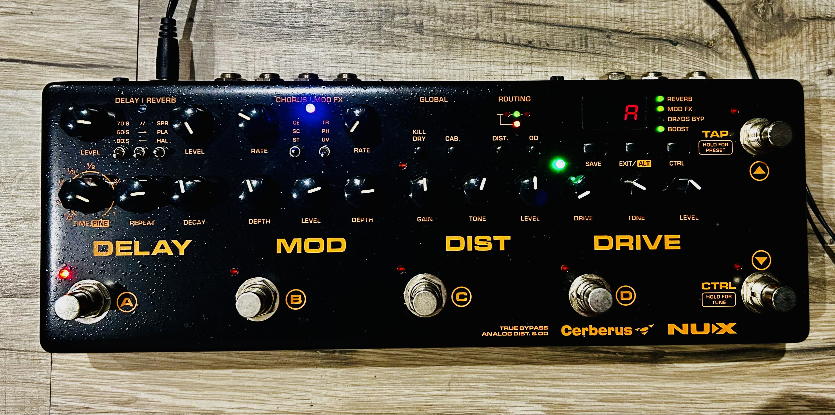 Nux Cerberus multi effets