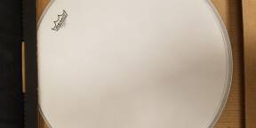 Peau de batterie Remo grosse caisse 20 Neuve