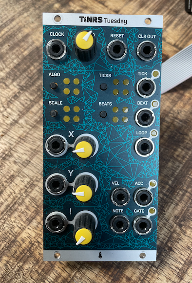 Vends TUESDAY V1 de This is Not Rocket Science 