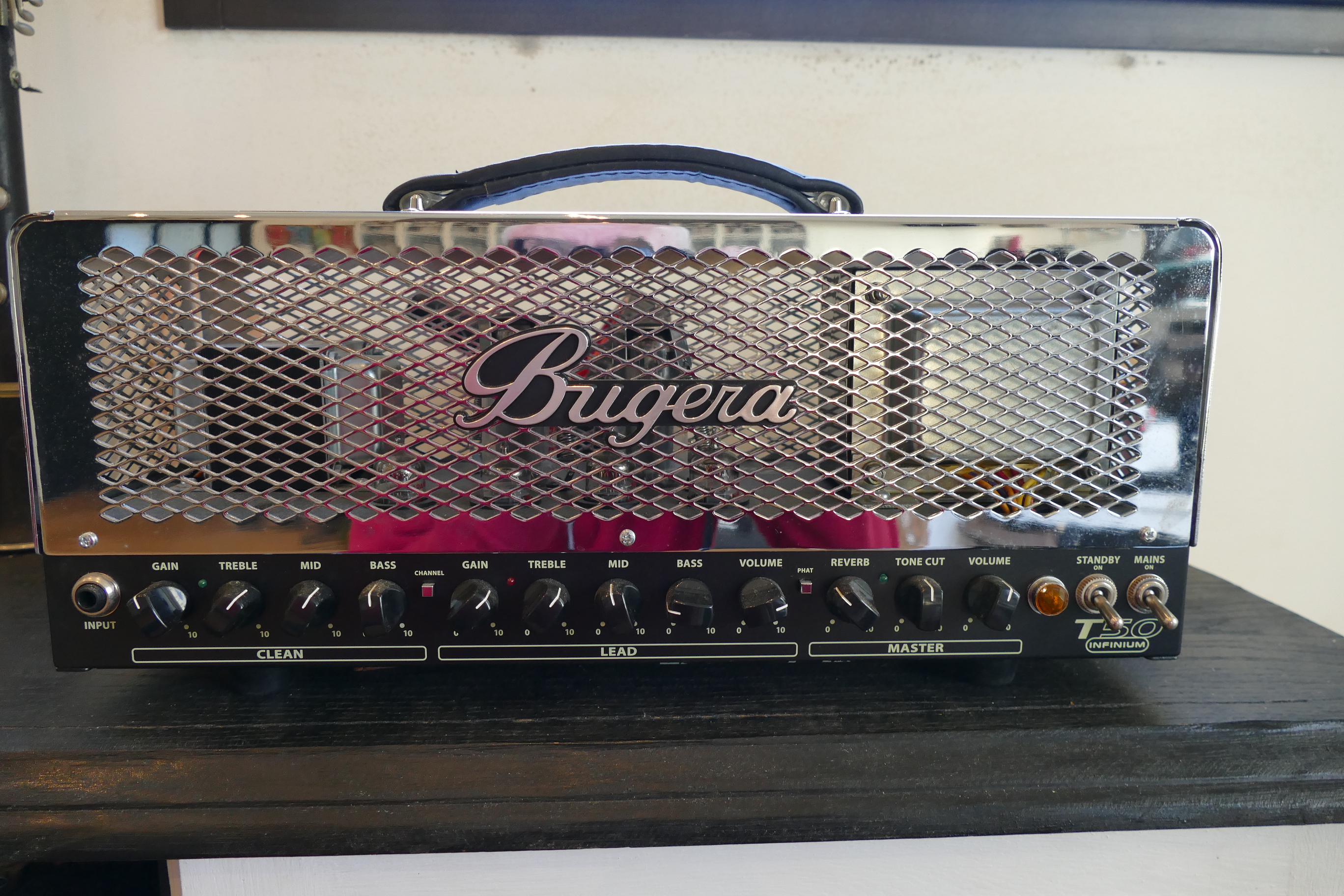 Vends tete ampli BUGERA T50 INFINIUM