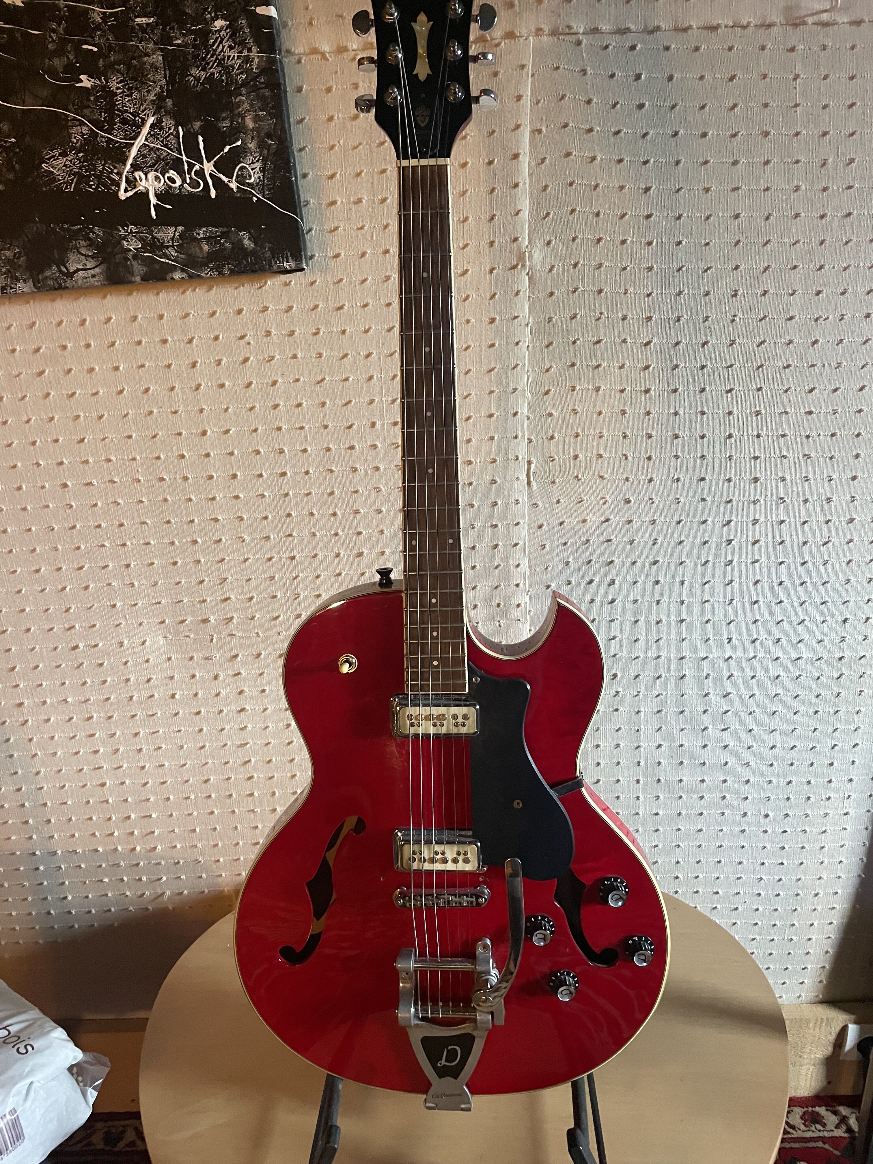 Vends DeArmond Starfire Special 1999 Cherry red.