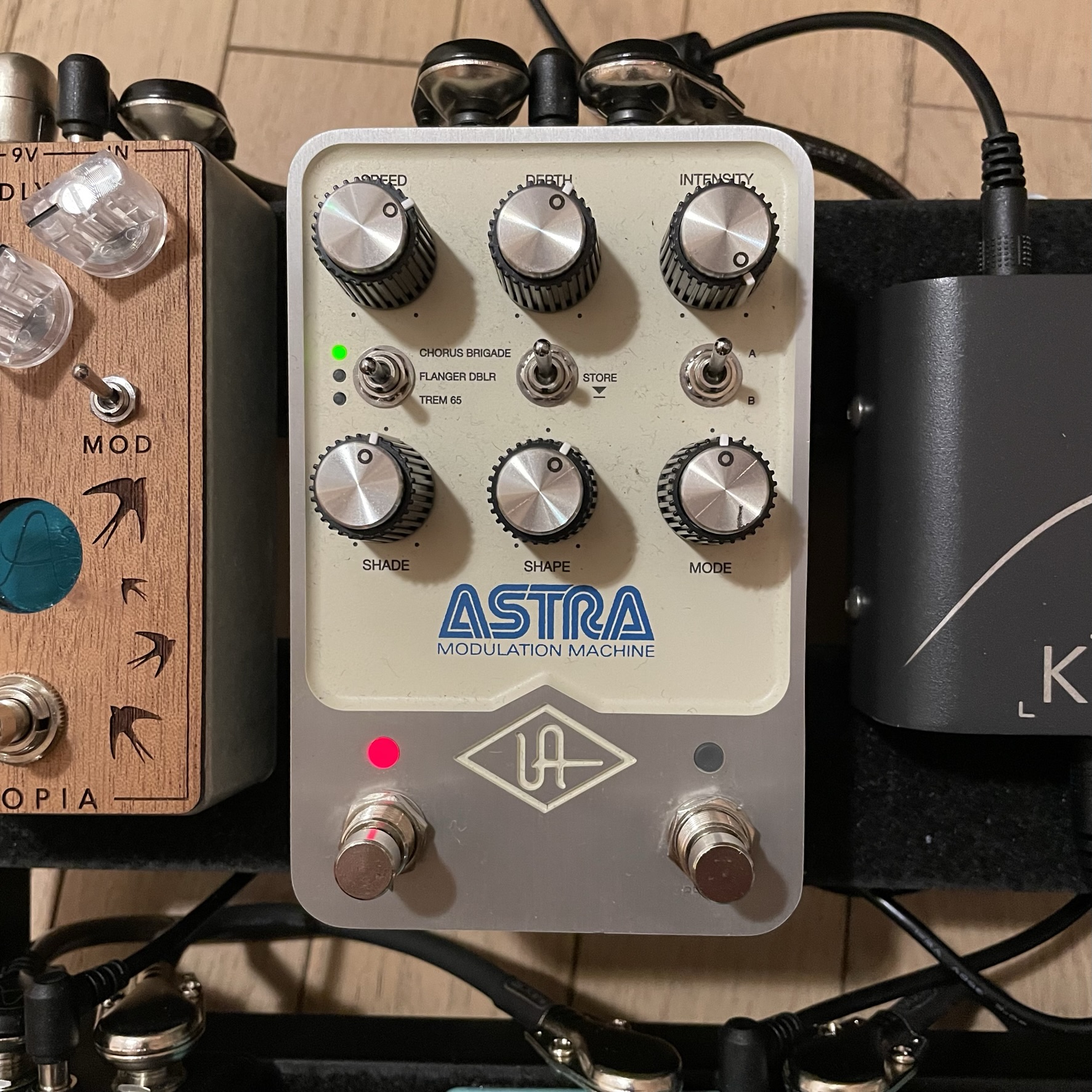 Universal Audio UAFX Astra (modulations)