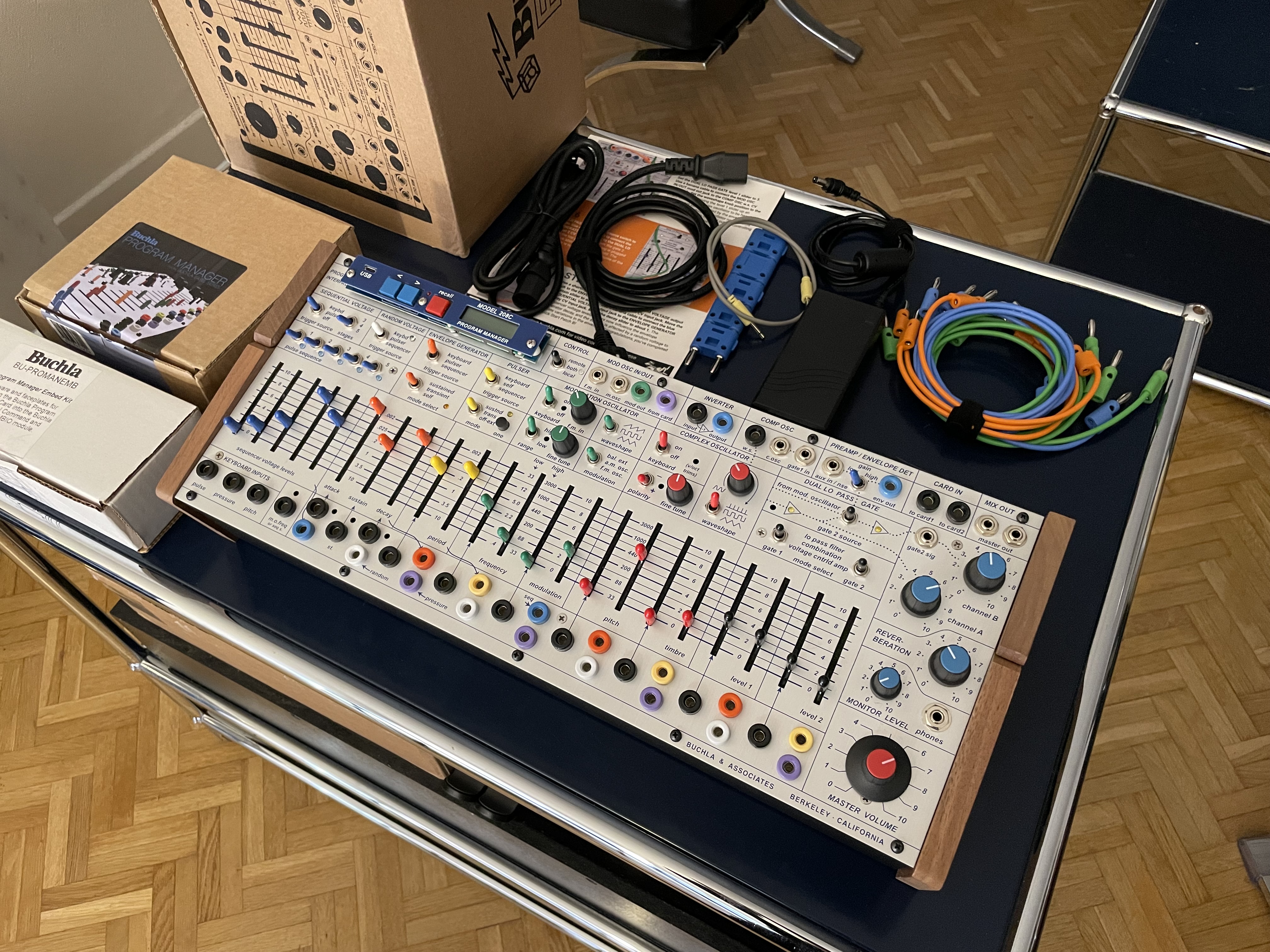 A VENDRE Buchla 208C + carte programme