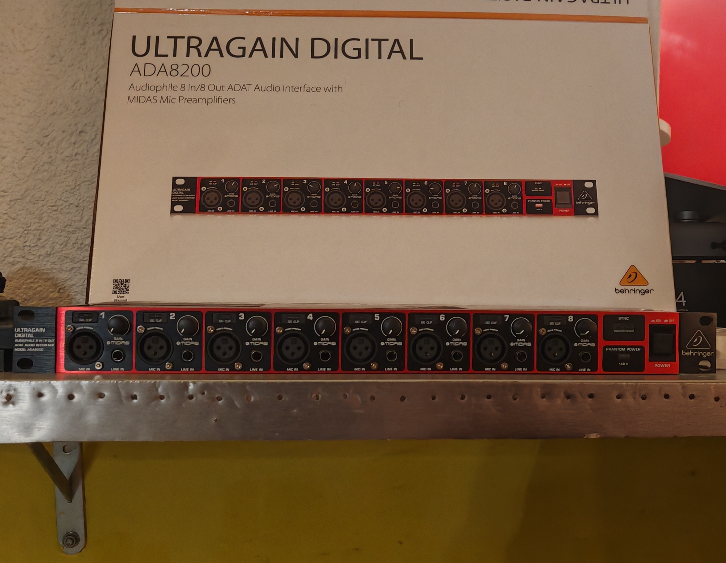 Vends Behringer ADA8200