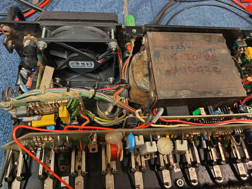 6716596.jpg 6716596.jpg