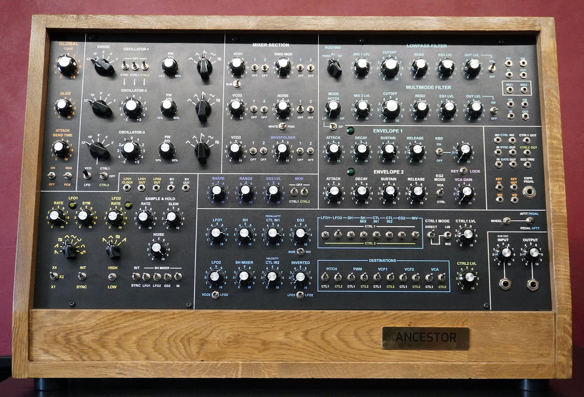 Vends :  NRSynth Ancestor ARP/SEM 