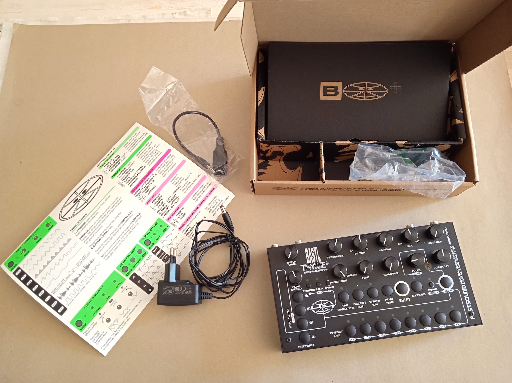 Vds Bastl Instruments Thyme+ comme neuf!