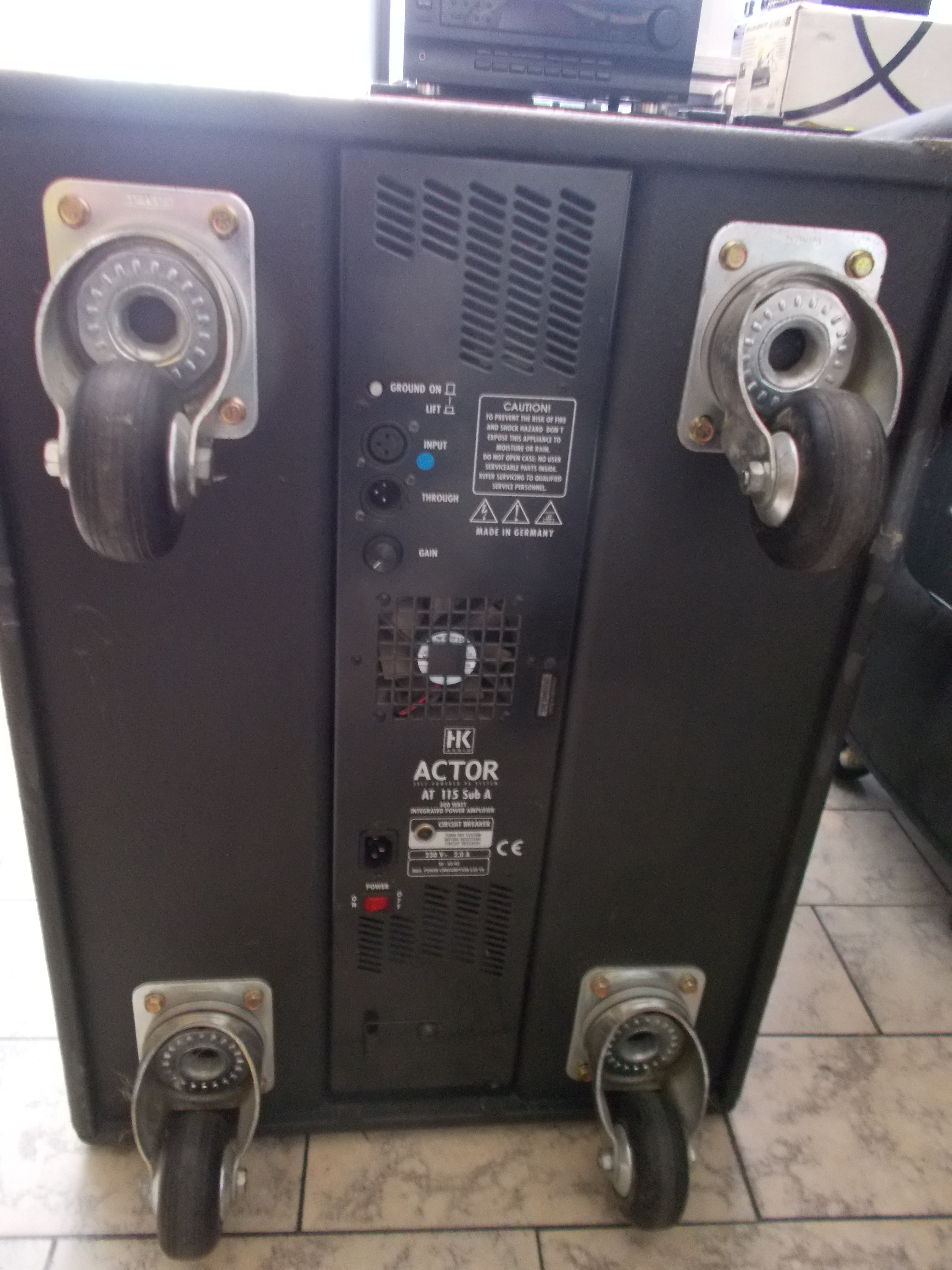 SUB HK 001