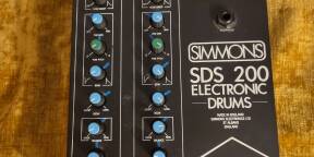 Simmons sds 200 avec 2 pads