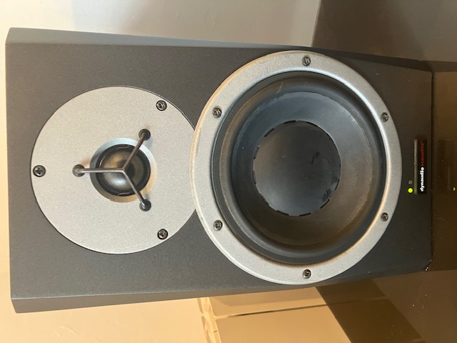 A VENDRE : paire d'enceintes actives Dynaudio BM5A
