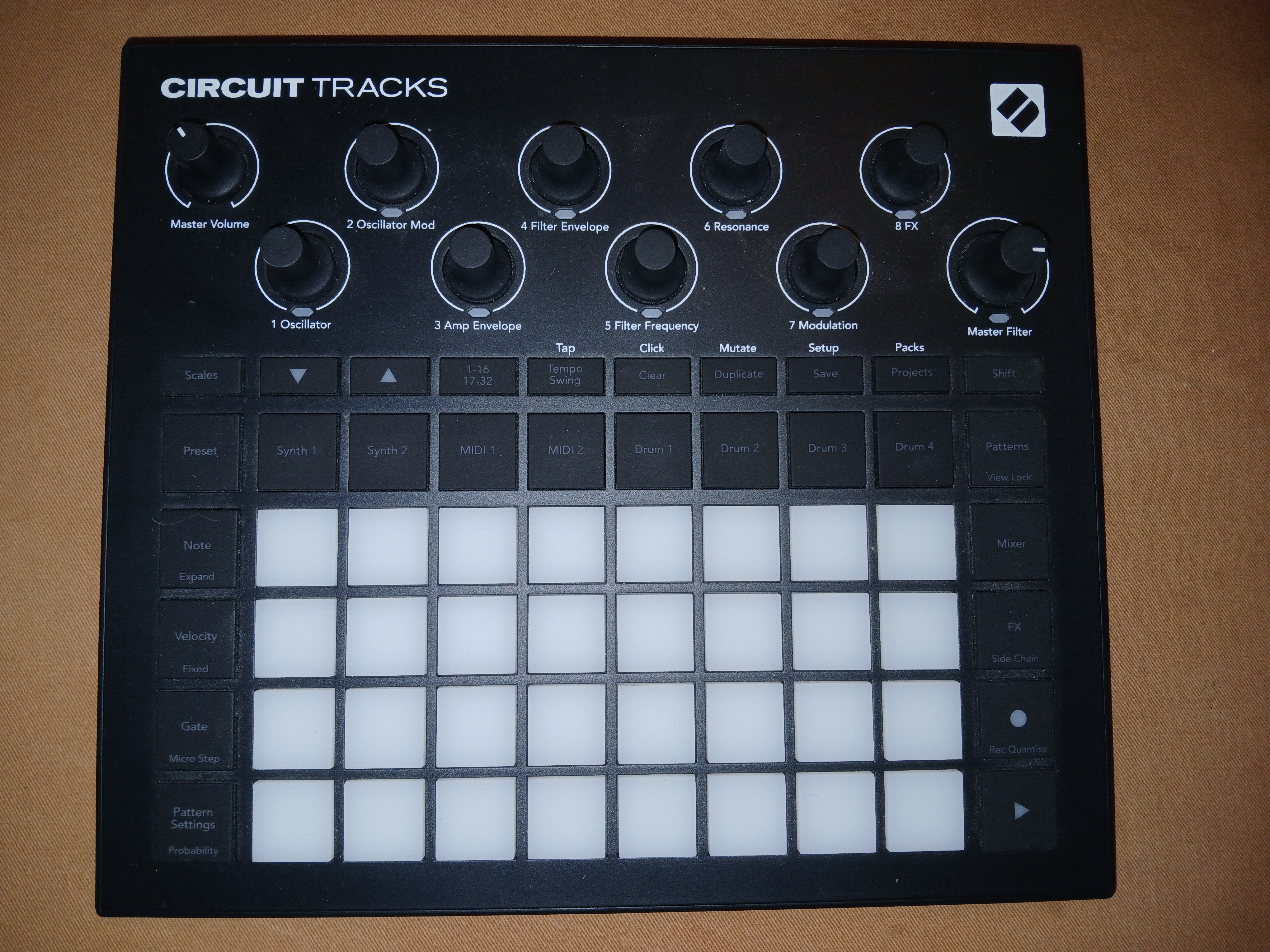 Vends Novation Circuit Tracks