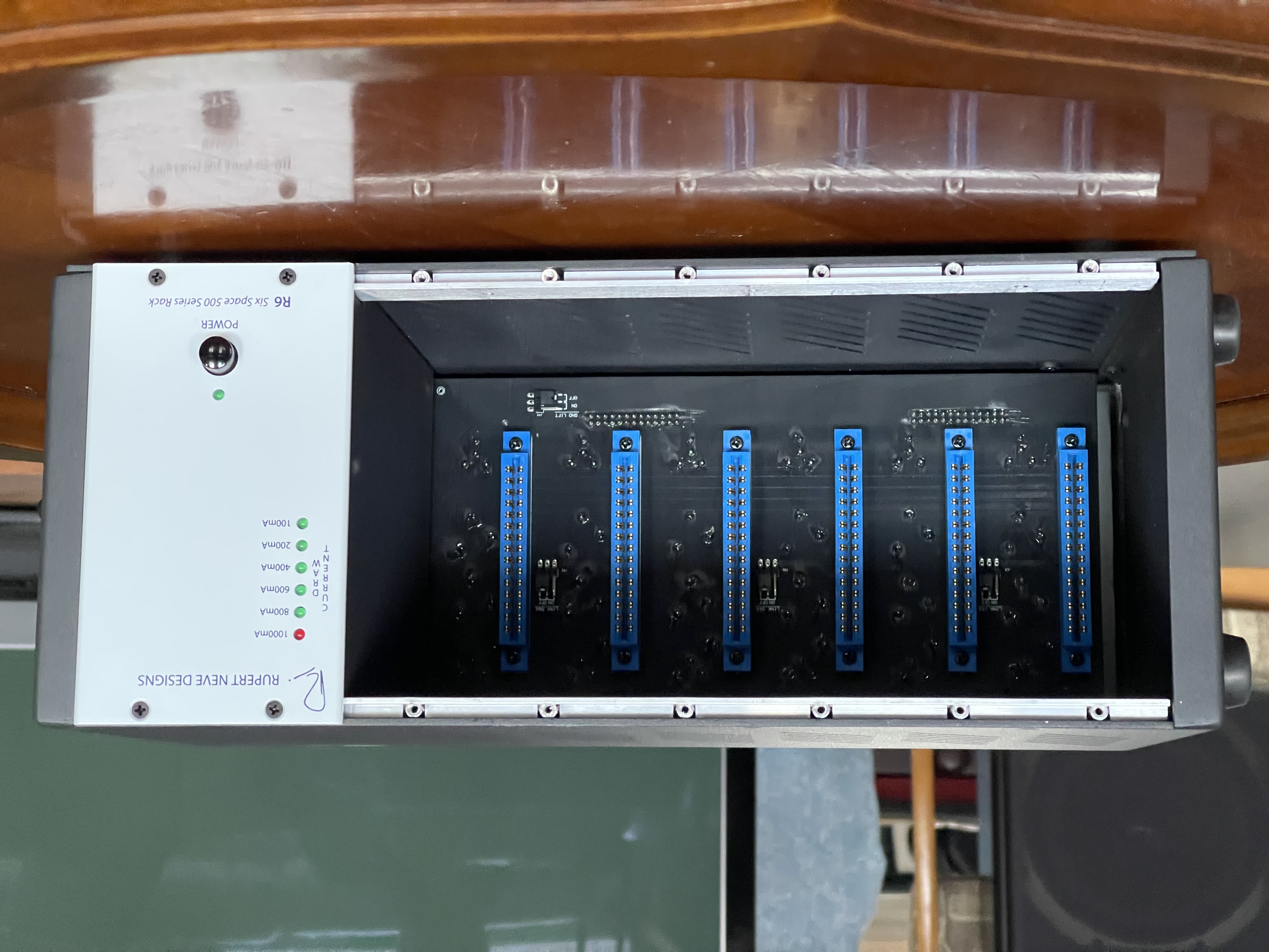 Rupert Neve Designs R6 rack pour 6 modules série 500 - Garantie