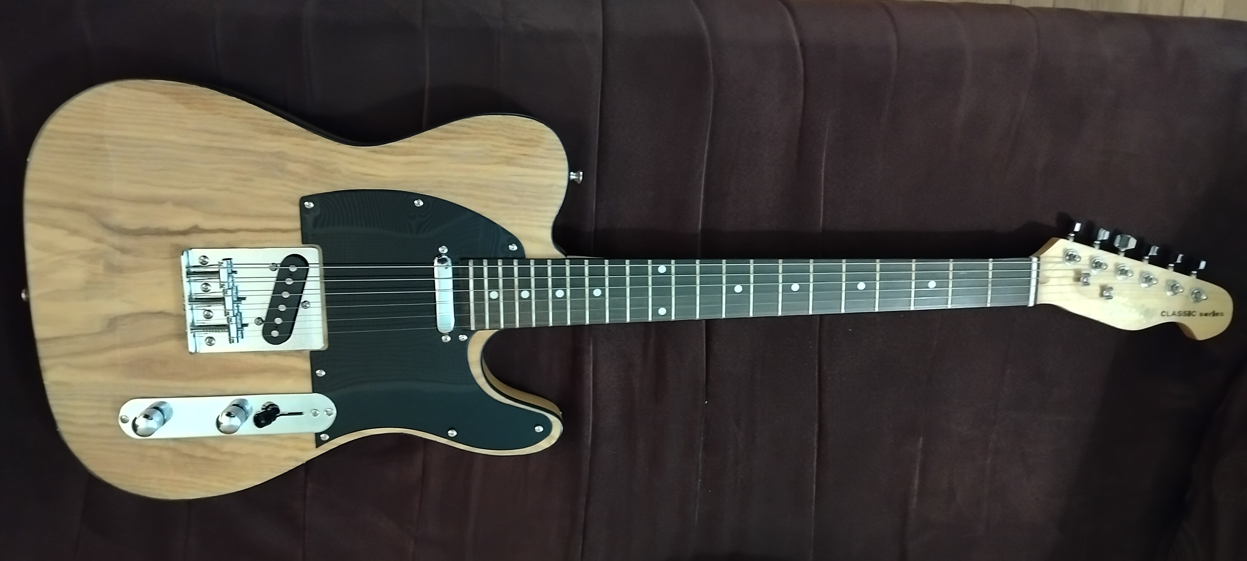 Vends guitare éléctrique  Fazley classic séries