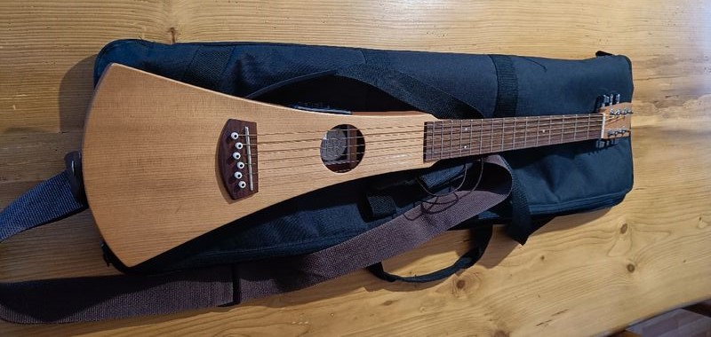 Vends Martin Backpacker (électro-acoustique) – Excellent état !