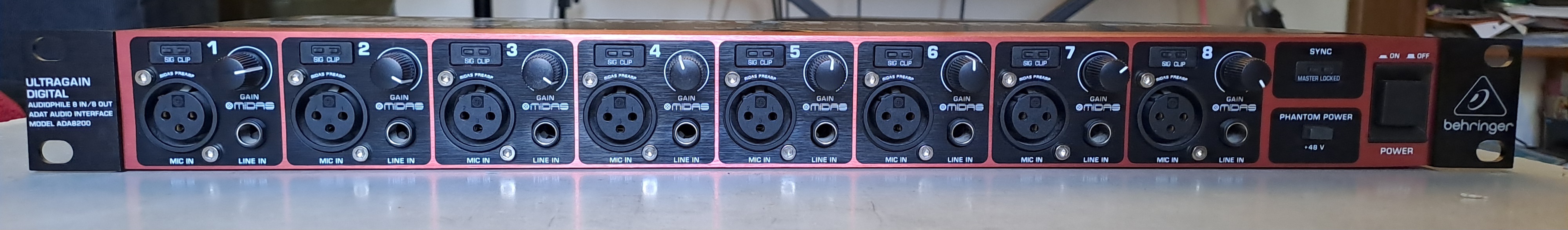 Vends convertisseu AN/NA Behringer ADA8200 Ultragain