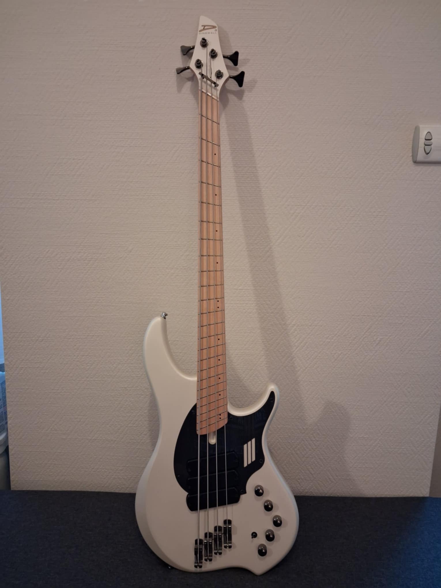 Dingwall NG-3 Combustion 4 DMW