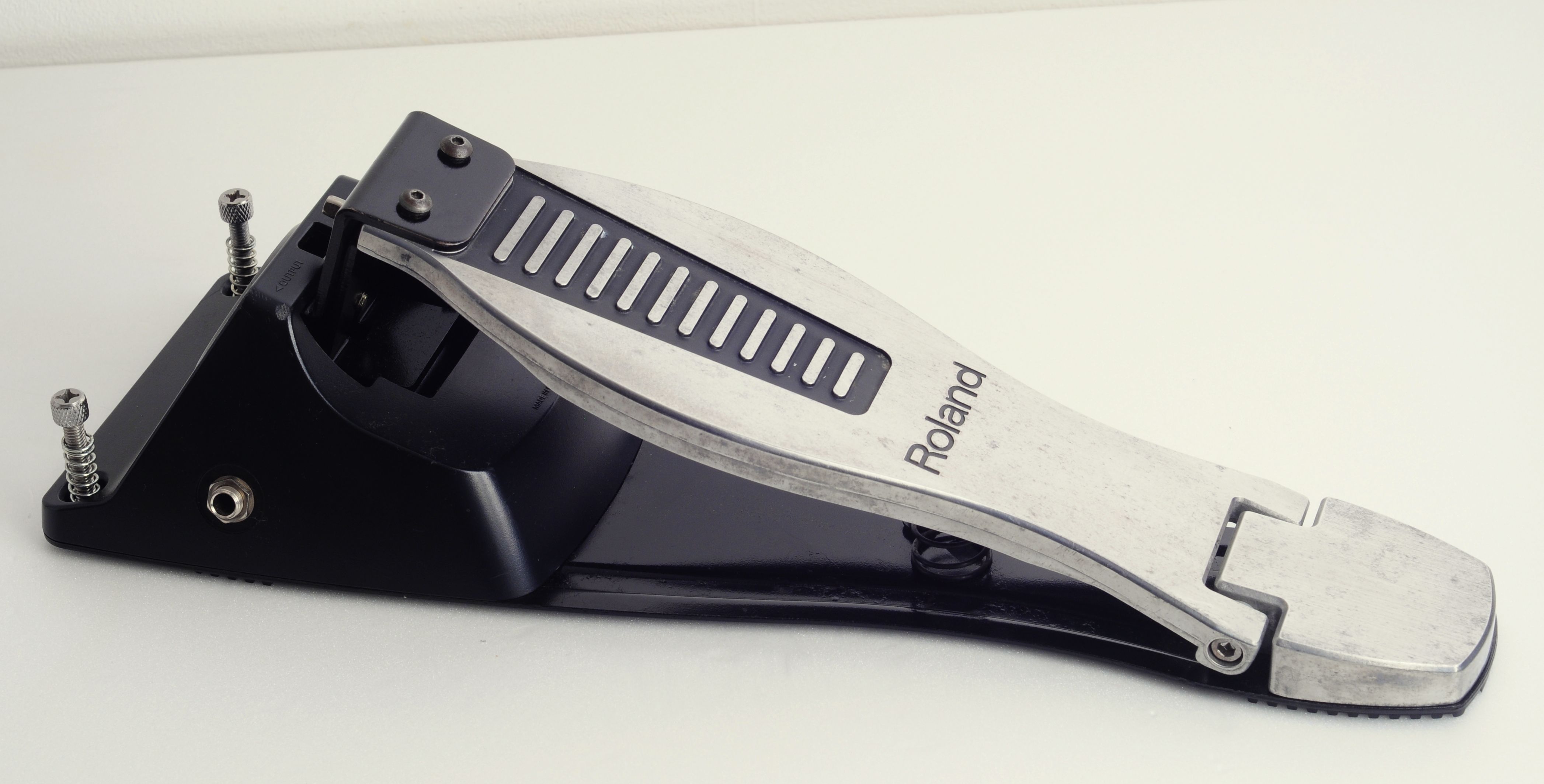 ROLAND FD8 pédale charley batterie electronique  