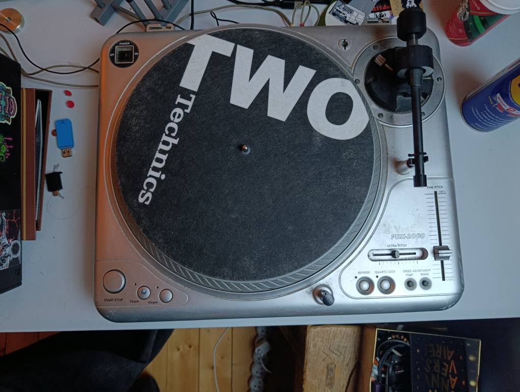 Vend platines vinyles vestax pdx 2000