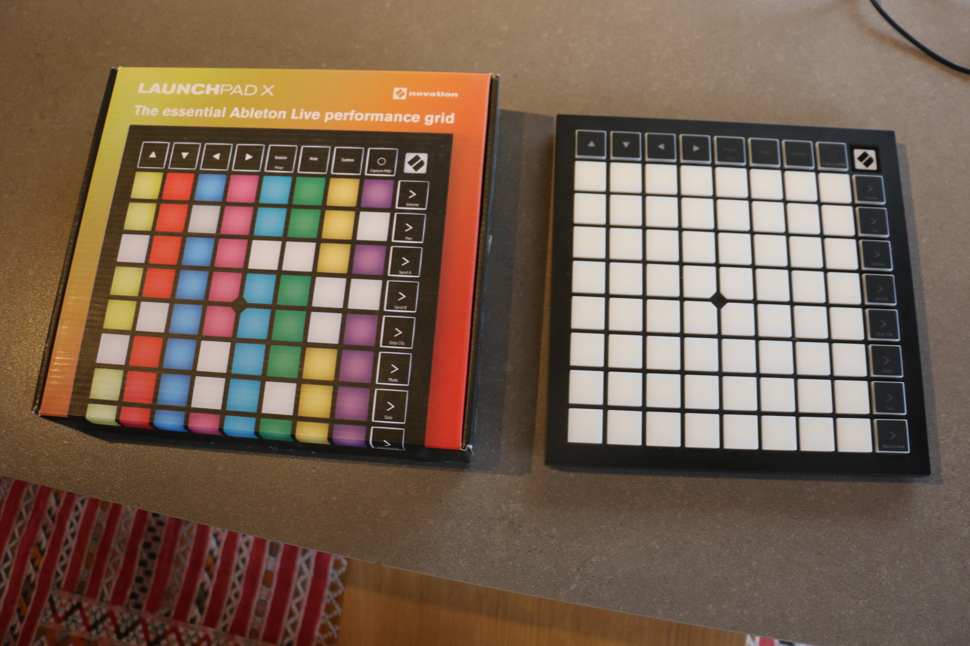 Vends LaunchPad X parfait état(n'a jamais quitté home studio)