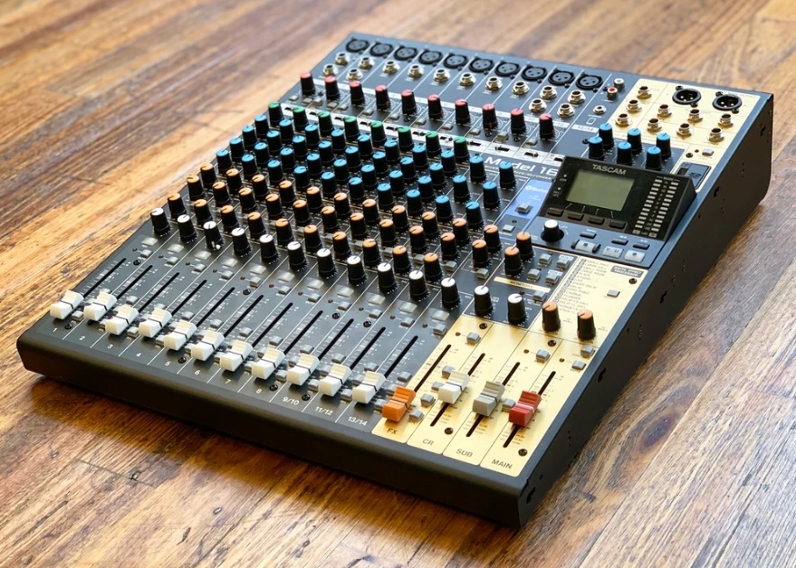 Vends Tascam Model 16