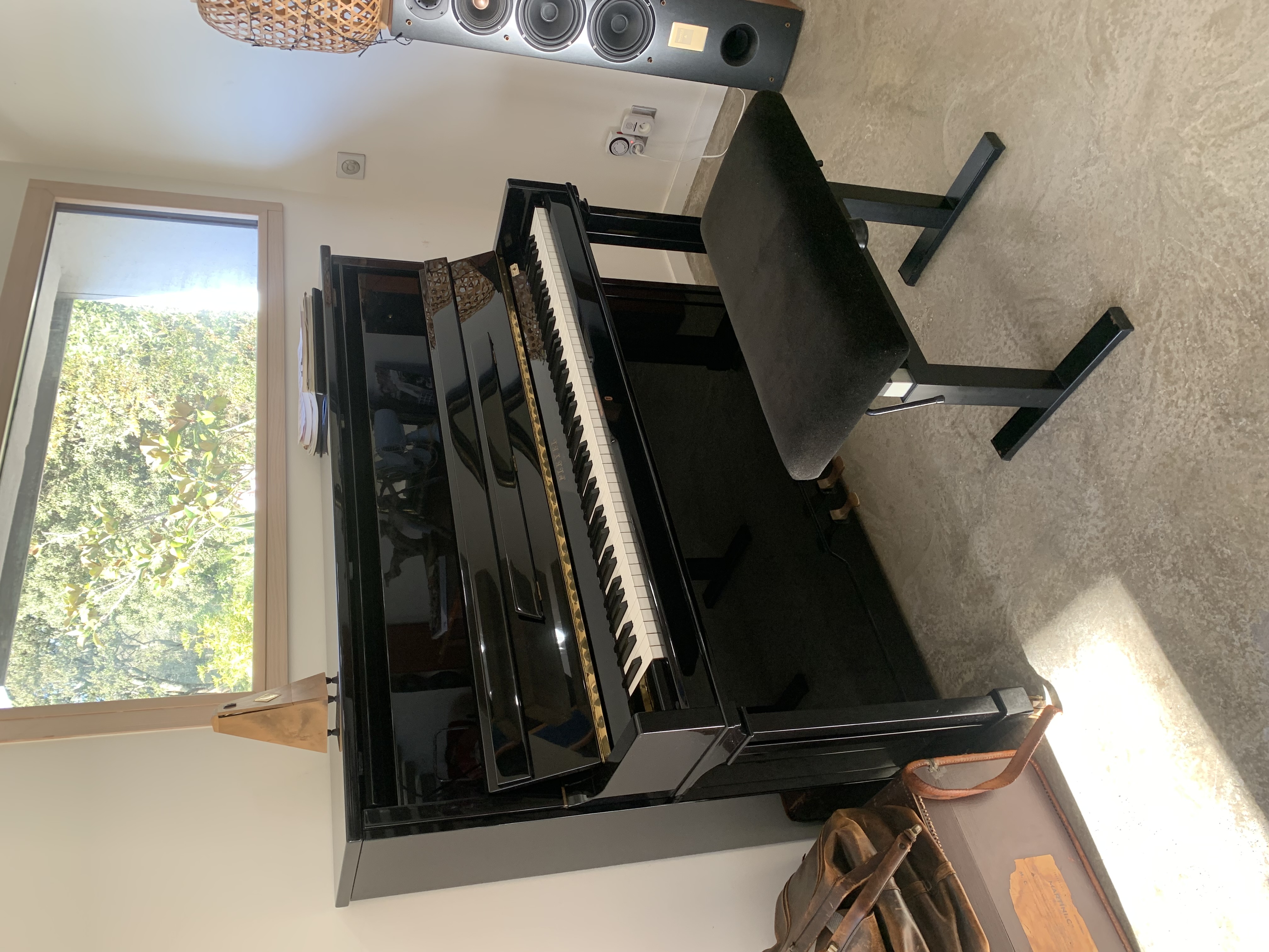Piano de prestige Playel 124 noir de 2002