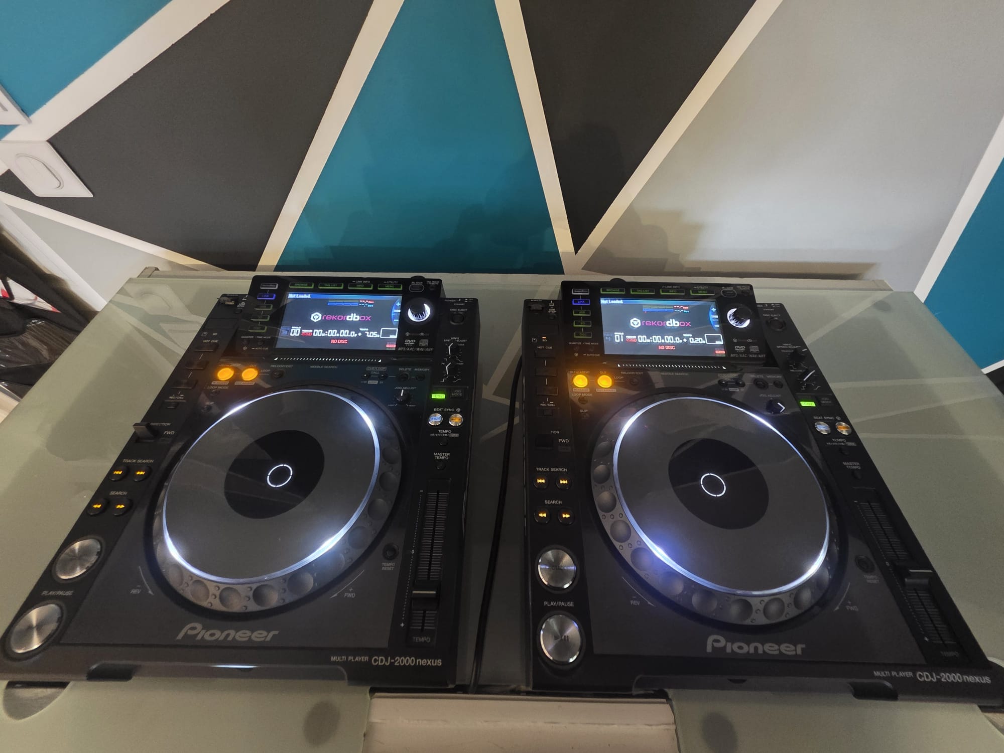 Paire Pioneer CDJ-2000 Nexus + sacoches UDG + Decksaver