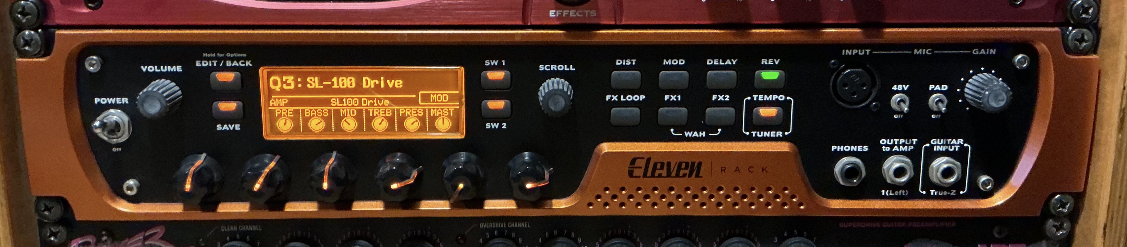 AVID Eleven rack.    Processeur multi-effets pour guitare/processeur audio 