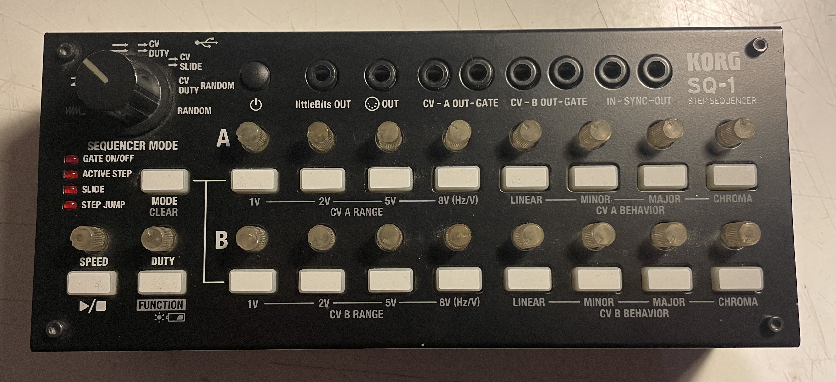 Vends séquenceur Korg SQ1