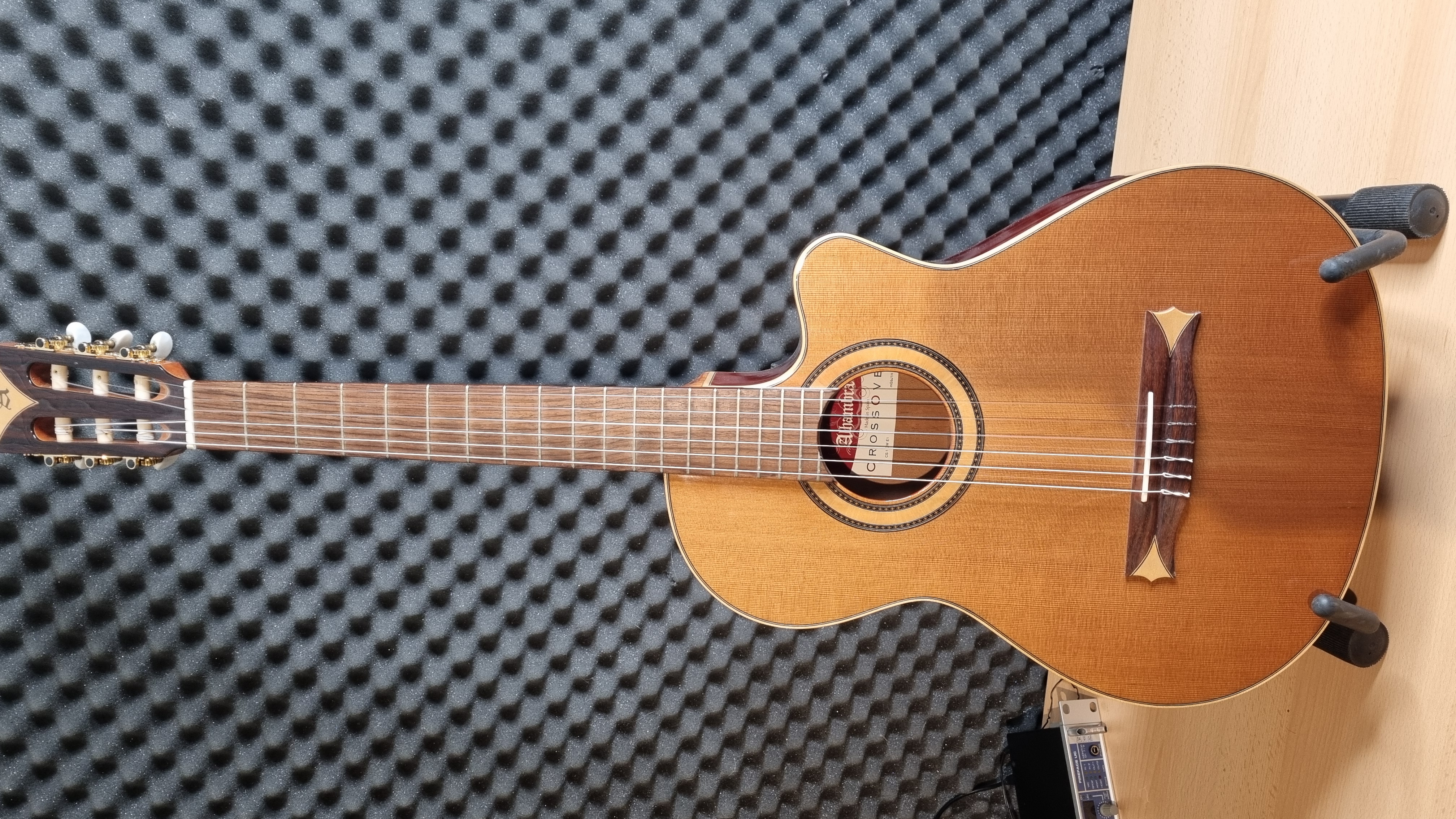 Vendes guitare alhambra crossover CS-1 CW E1