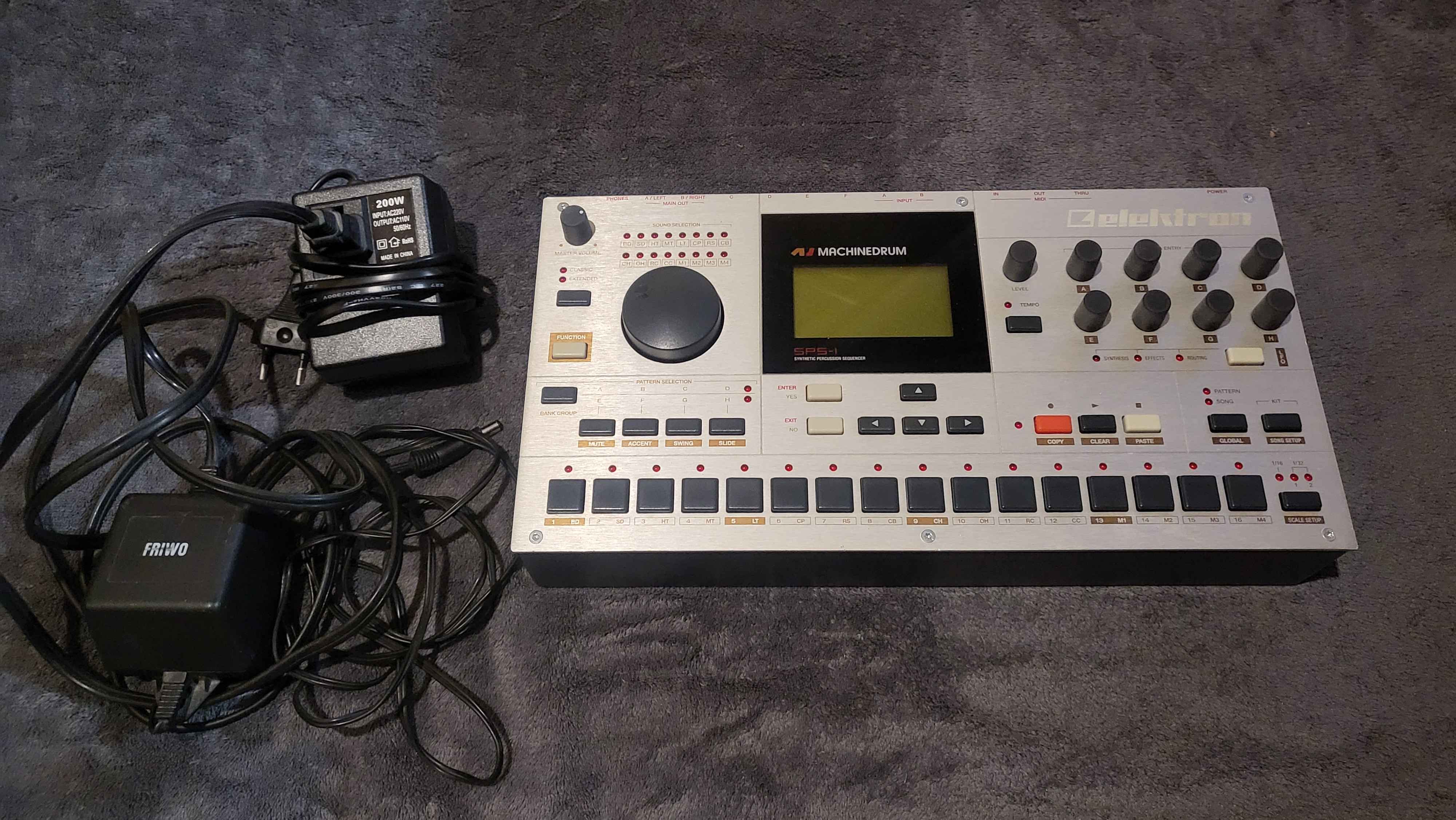 Elektron Machinedrum SPS-1 – première version