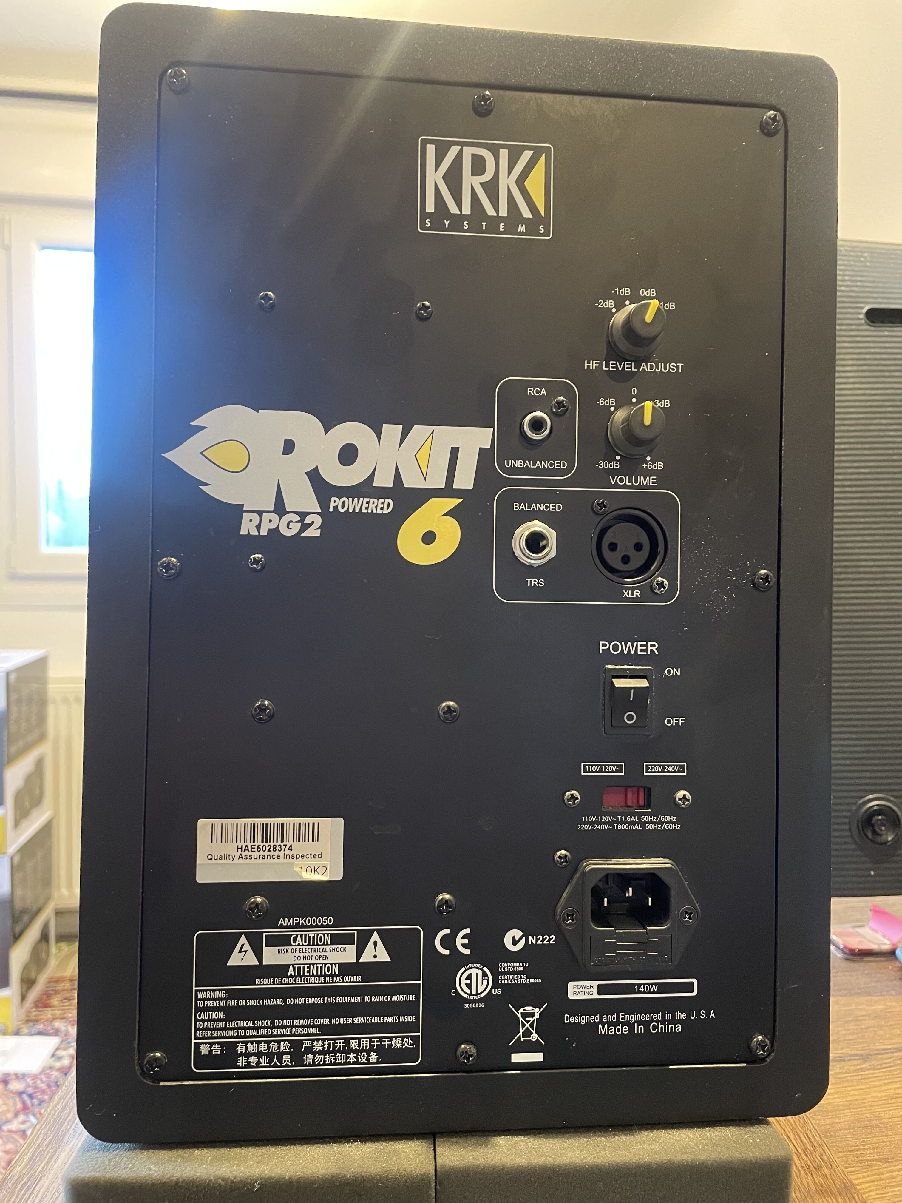 Vends une enceinte KRK Rokit RP6 G2 Fonctionne parfaitement