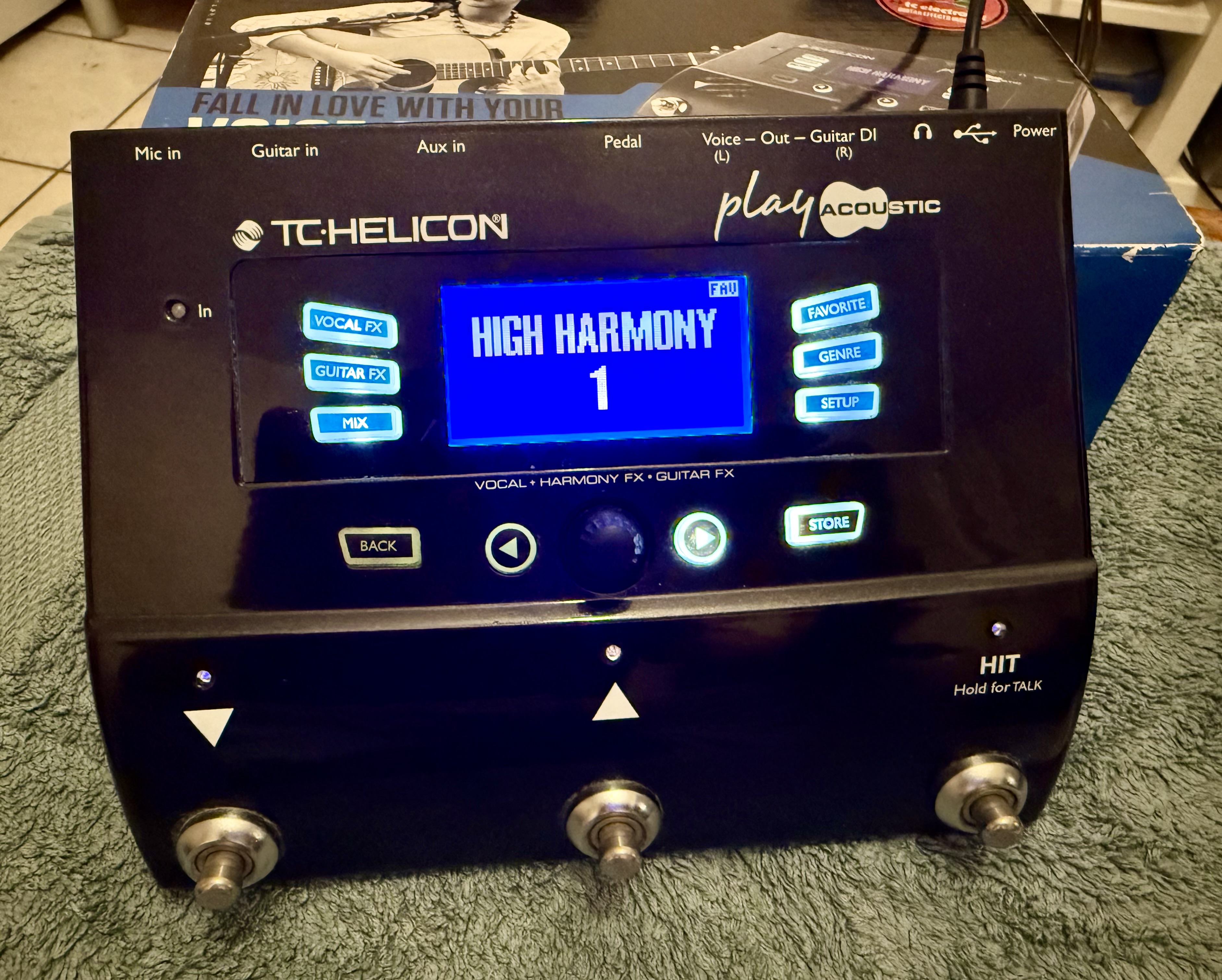 TC Hélicon voice live play acoustic & Switch 3