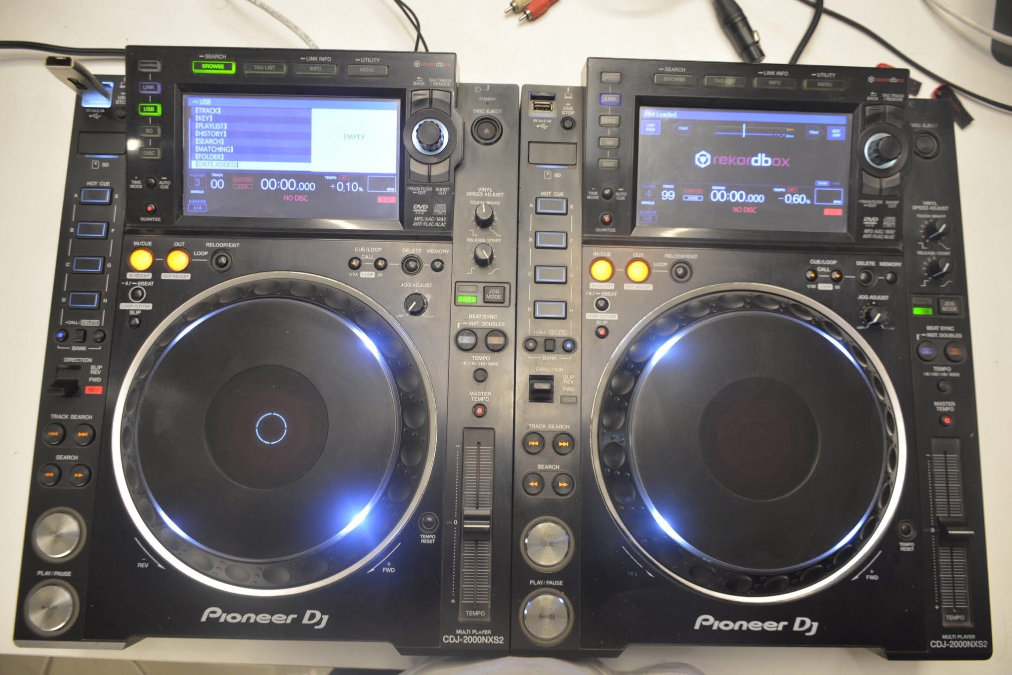 2x cdj 2000 nxs2 pioneer