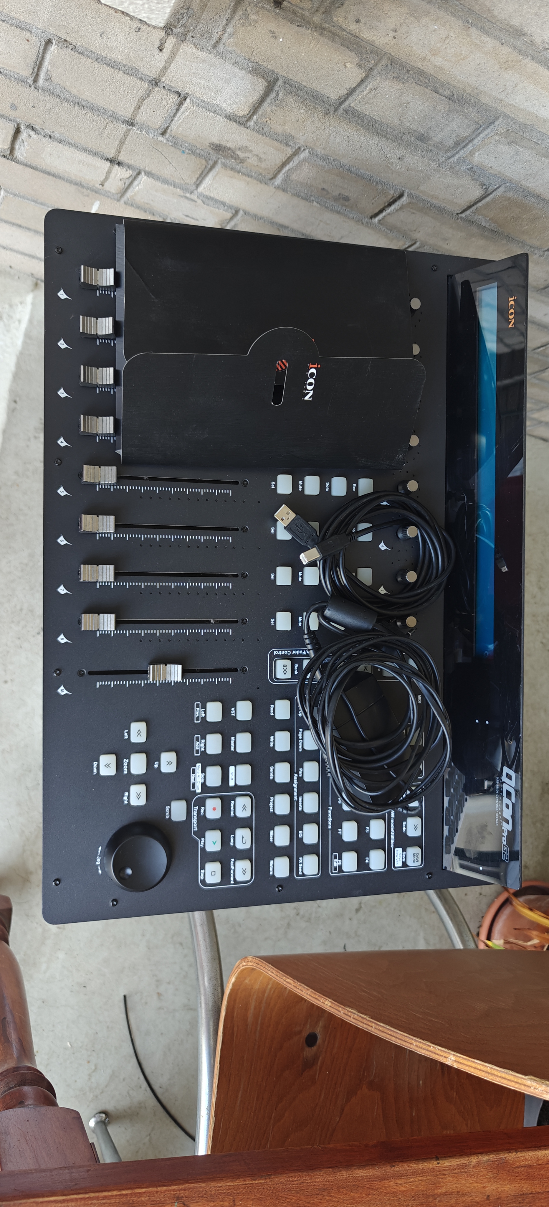 Vends surface de controle midi ICONG2