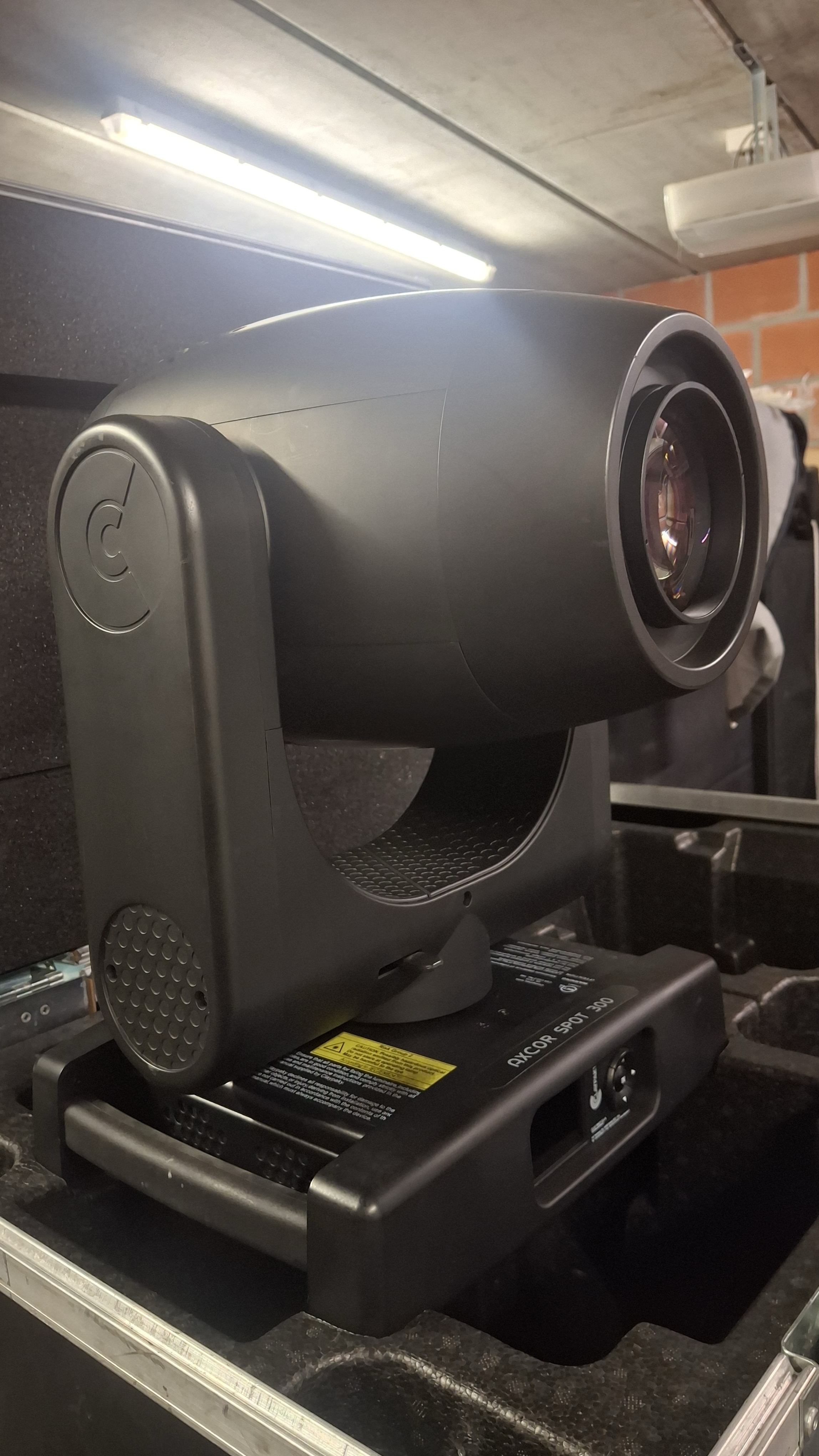 Vends 4 pieces Claypaky Axcor300 spot