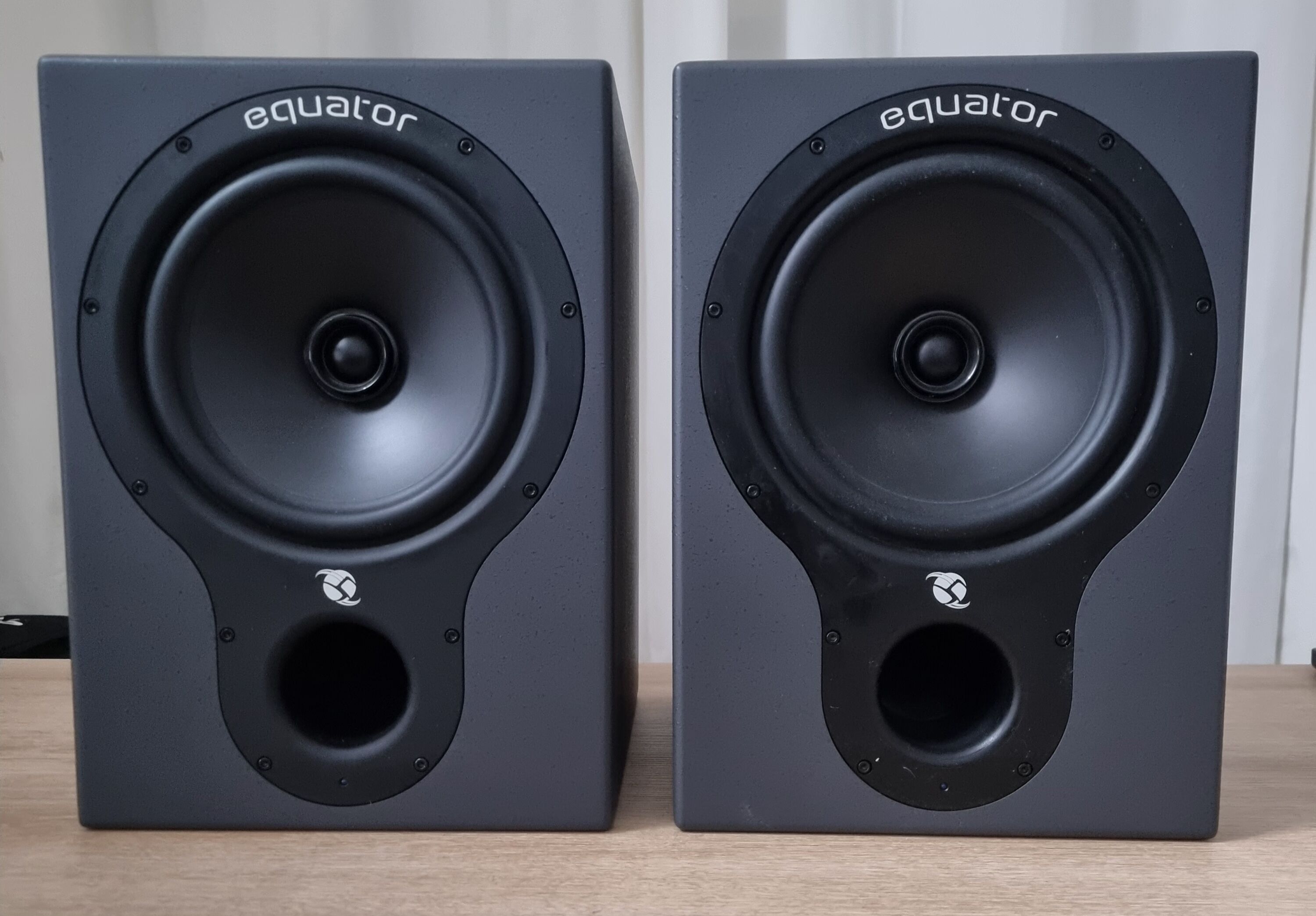 vends Equator Audio Research D8 
