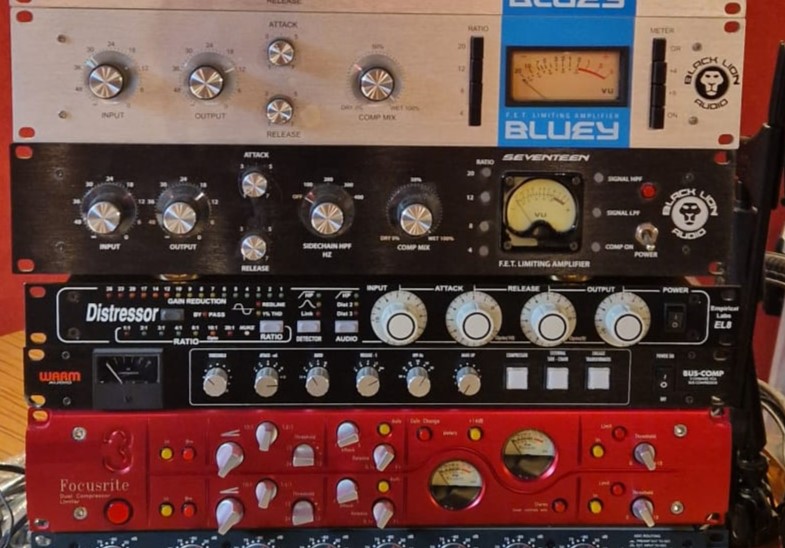 À vendre : Focusrite Red 3 Compressor/Limiter – Exemplaire collector en très bon état