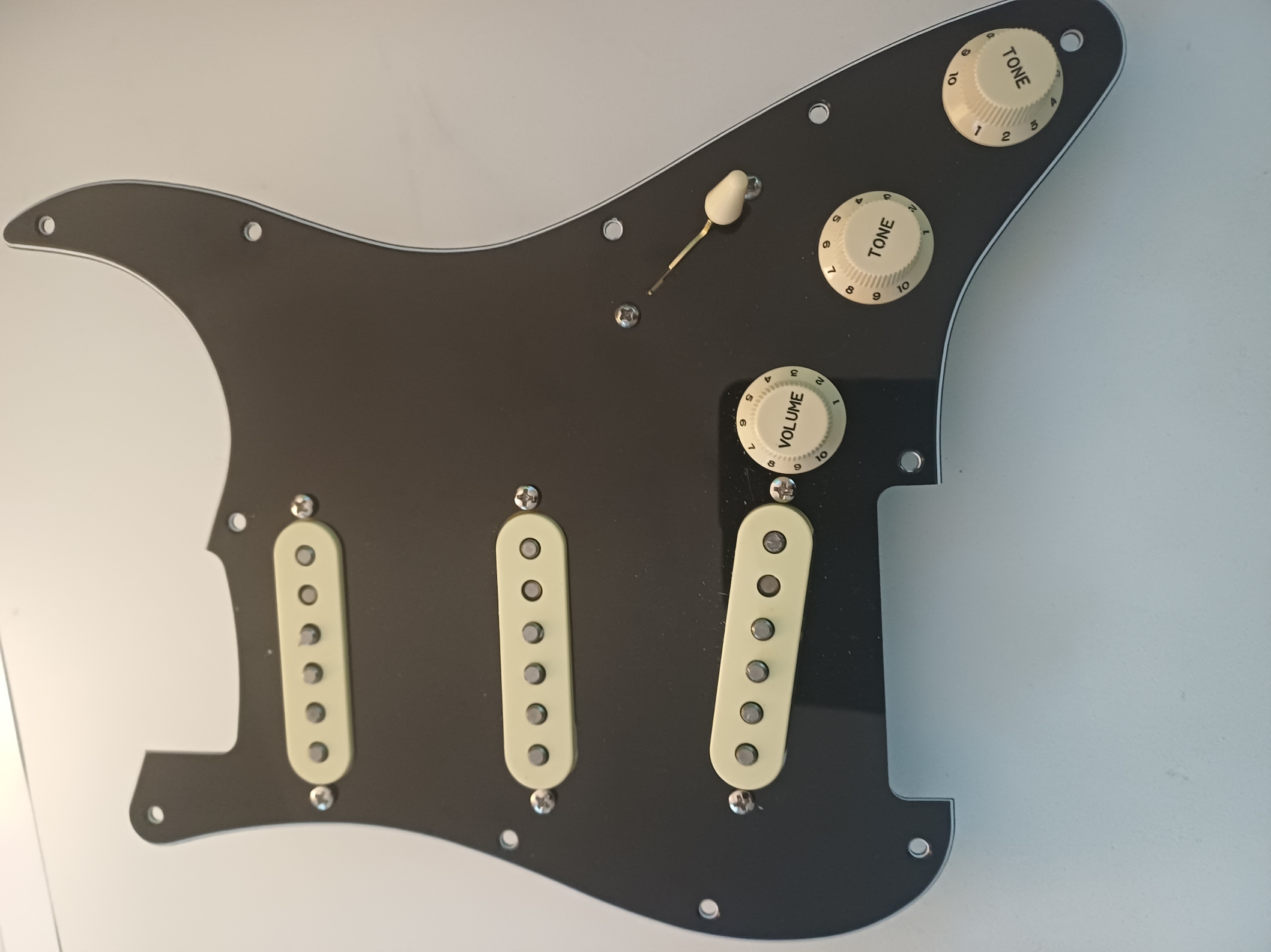 Pickguard SSS Stratocaster
