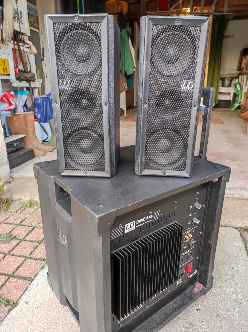 Vends Sono LD Systems dave 8 XS en bon état. Sono amplifiée de 350W.