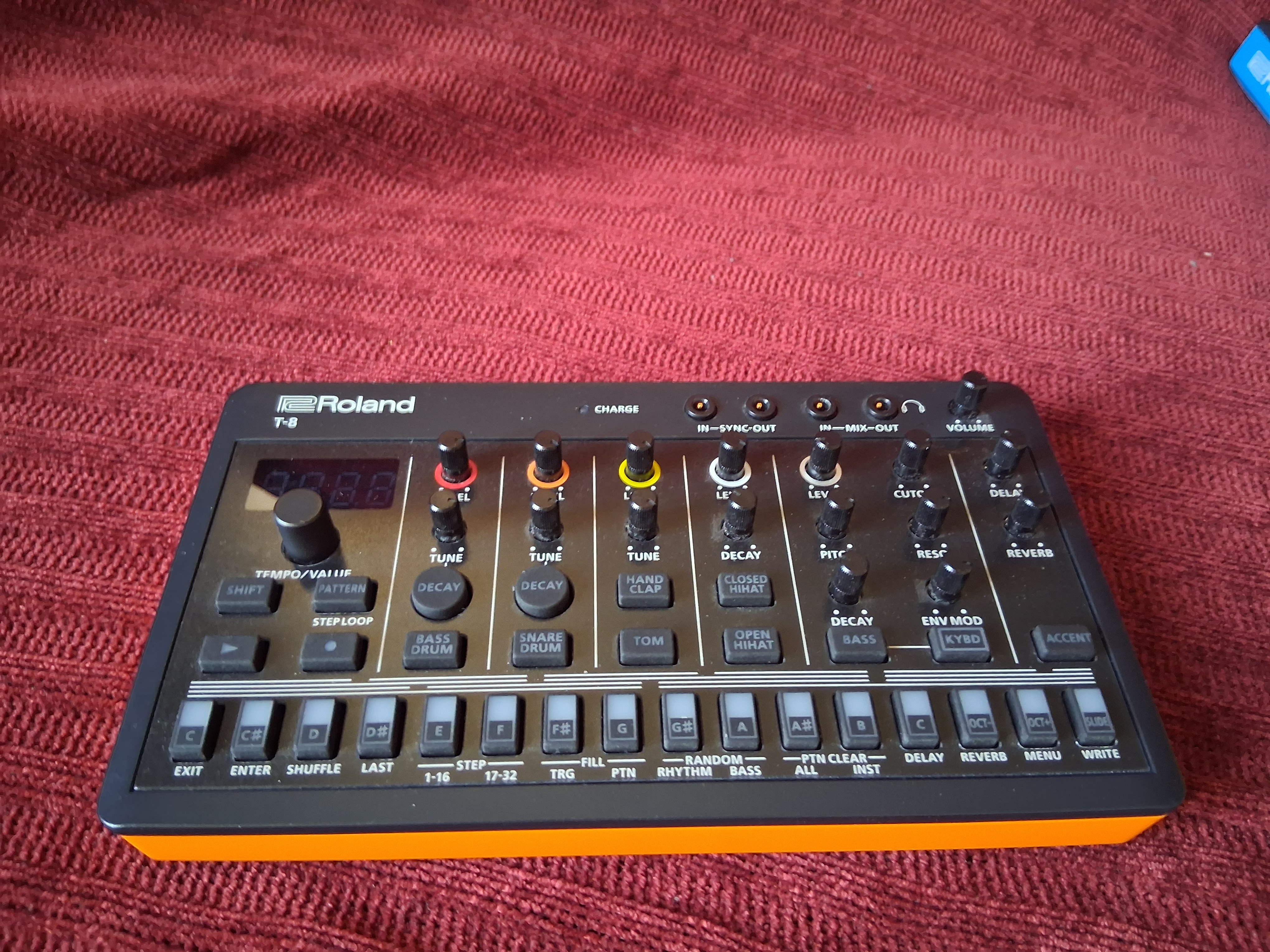 Roland T-8