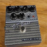 Vends pédale Tech 21 Vt Bass