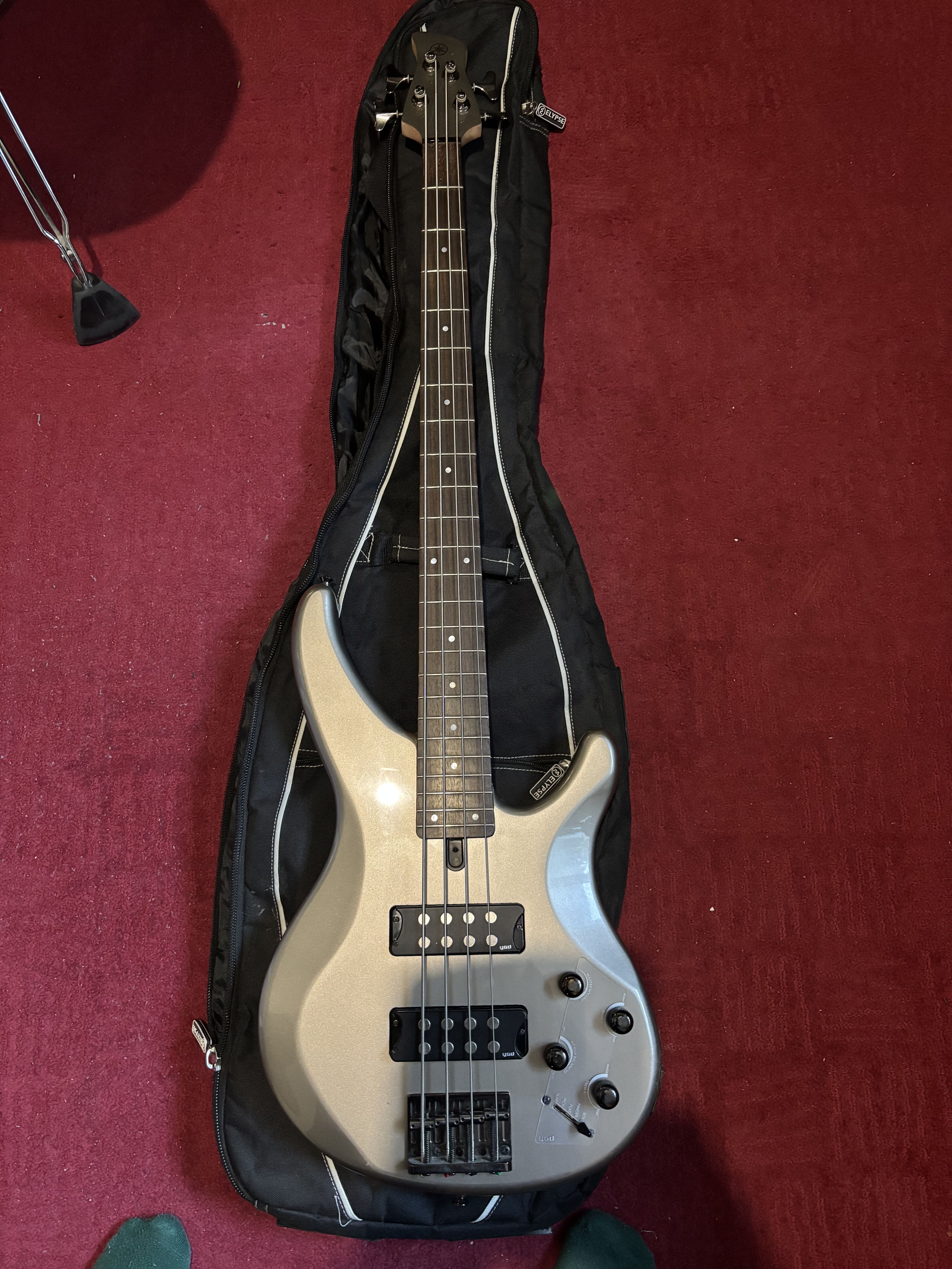 Vends Yamaha TRBX304