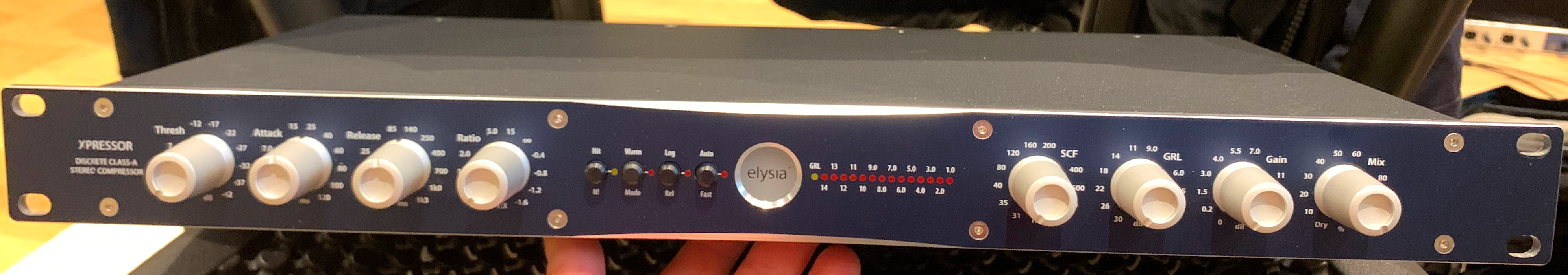 je vends un Elysia Xpressor en parfait état. 